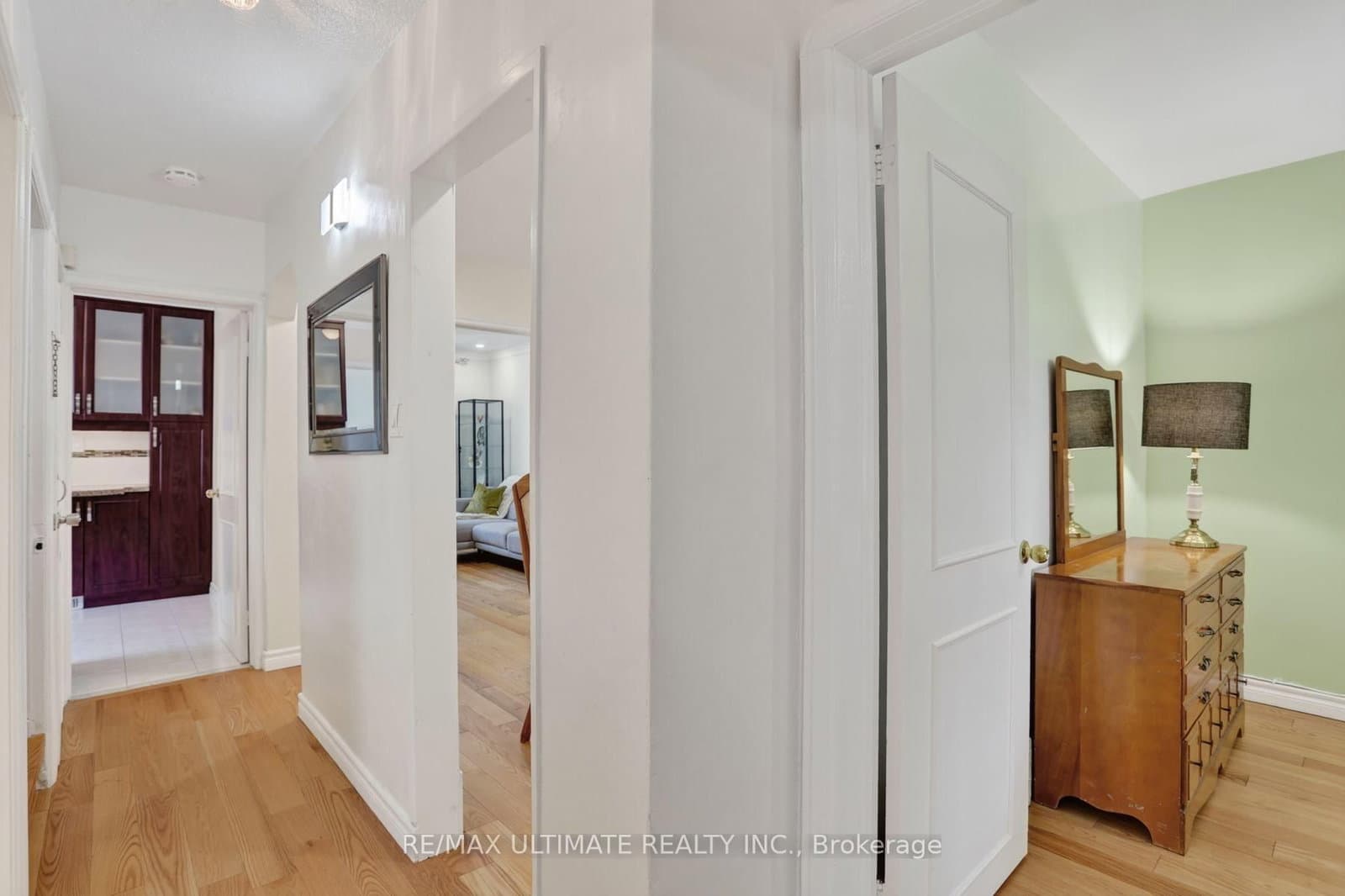 11 Midholm Drive thumbnail 20