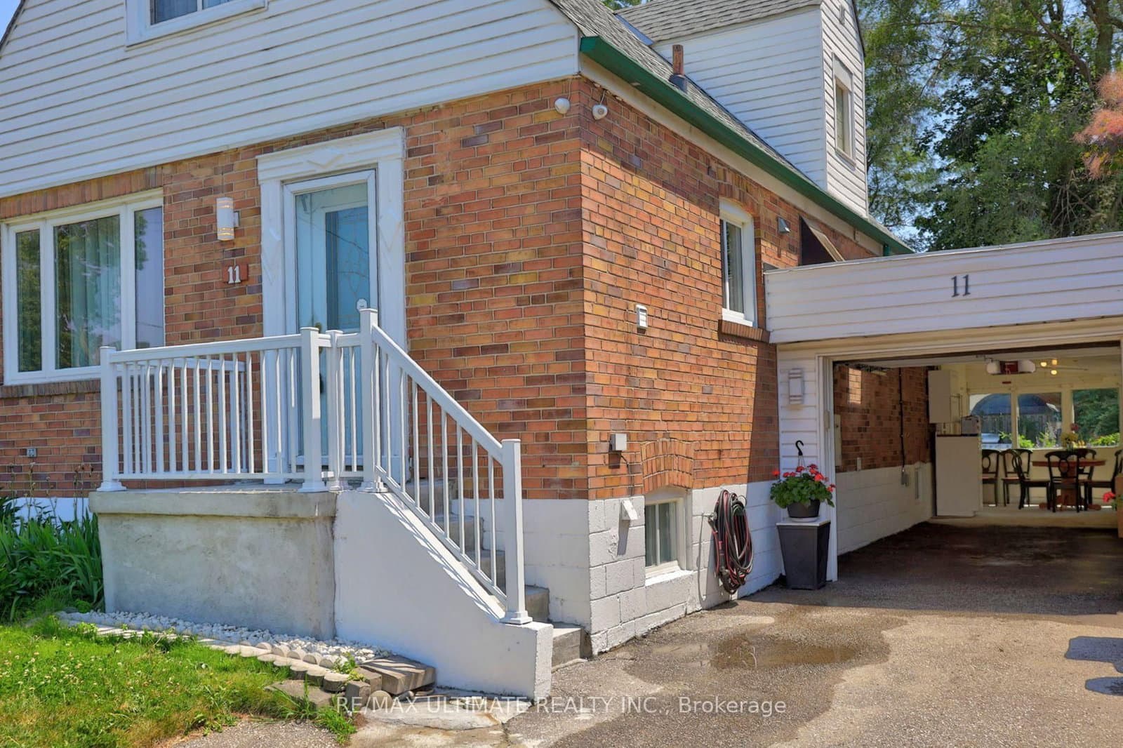 11 Midholm Drive thumbnail 4