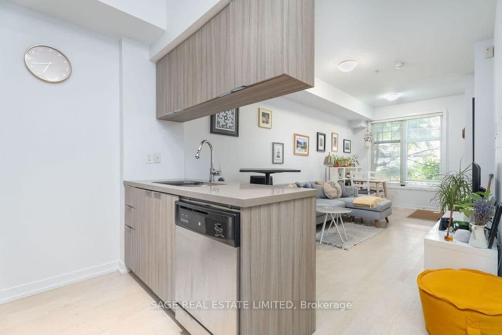 150 Broadview Avenue, Unit Th3 thumbnail 8