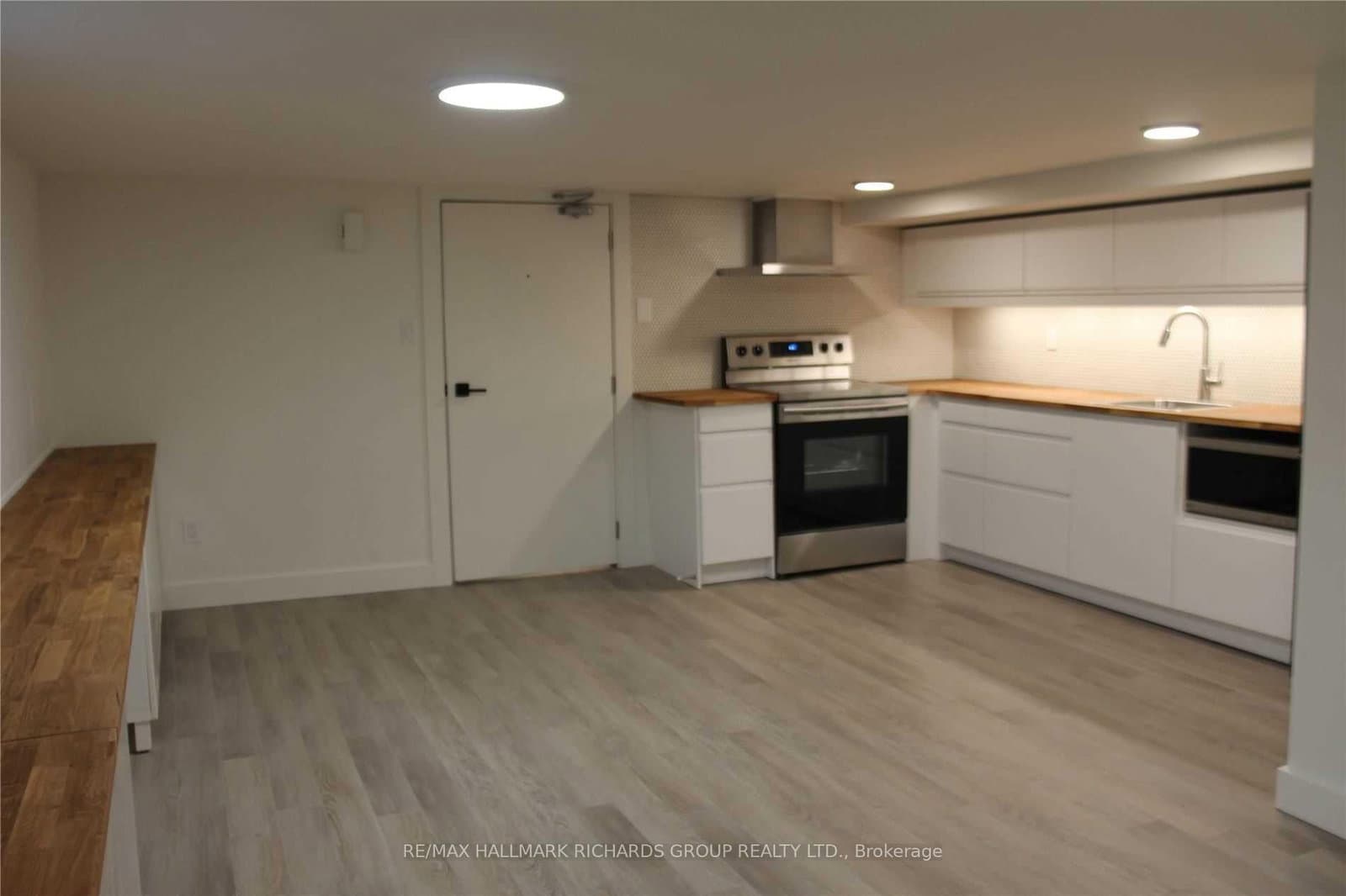 34 Hammersmith Avenue, Unit Lower thumbnail 2