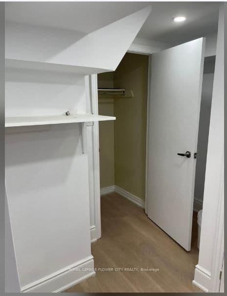34 Gilmour Road, Unit Basement thumbnail 3