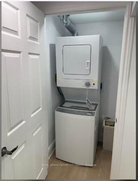 34 Gilmour Road, Unit Basement thumbnail 4