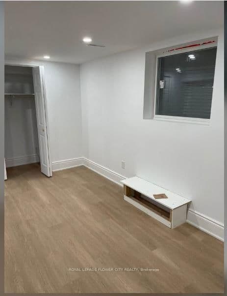 34 Gilmour Road, Unit Basement thumbnail 9