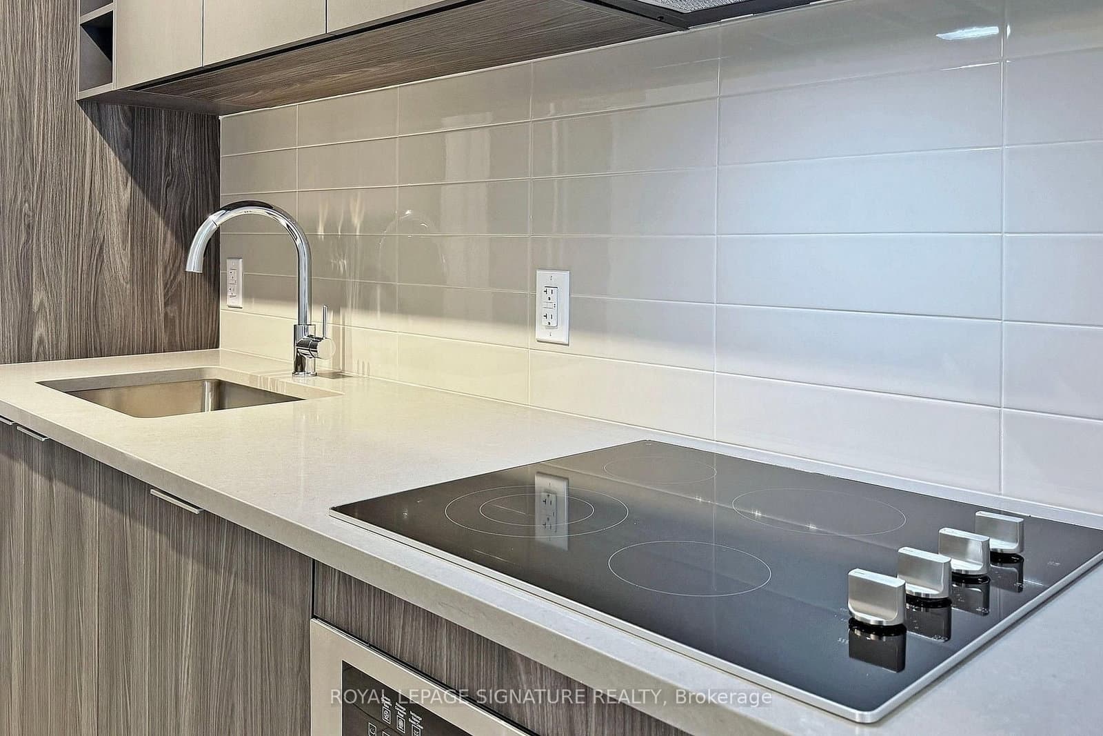 2033 Kennedy Road, Unit 2102 thumbnail 16