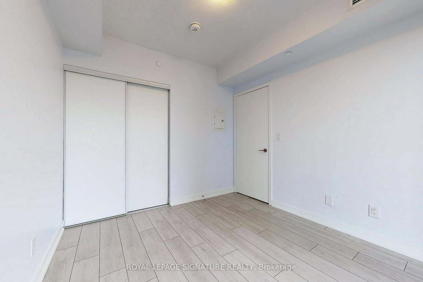 2033 Kennedy Road, Unit 2102 thumbnail 20