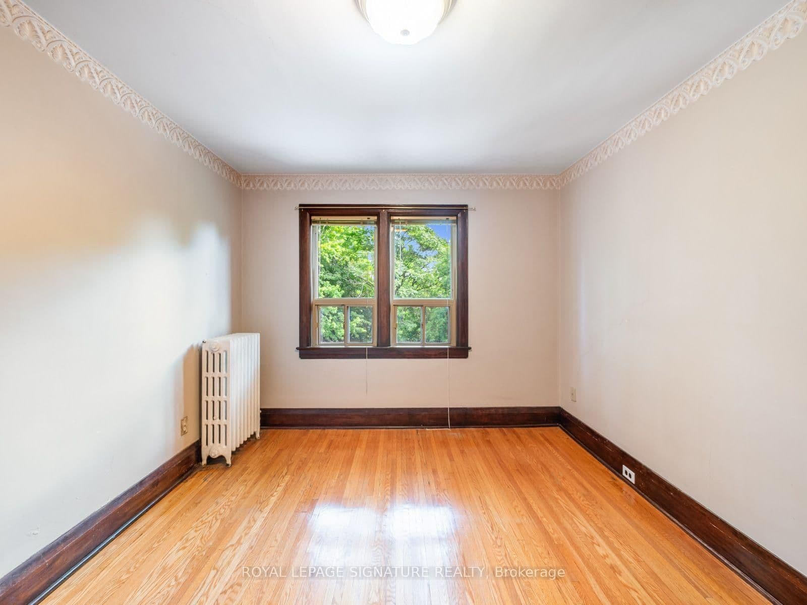 511 Donlands Avenue thumbnail 15