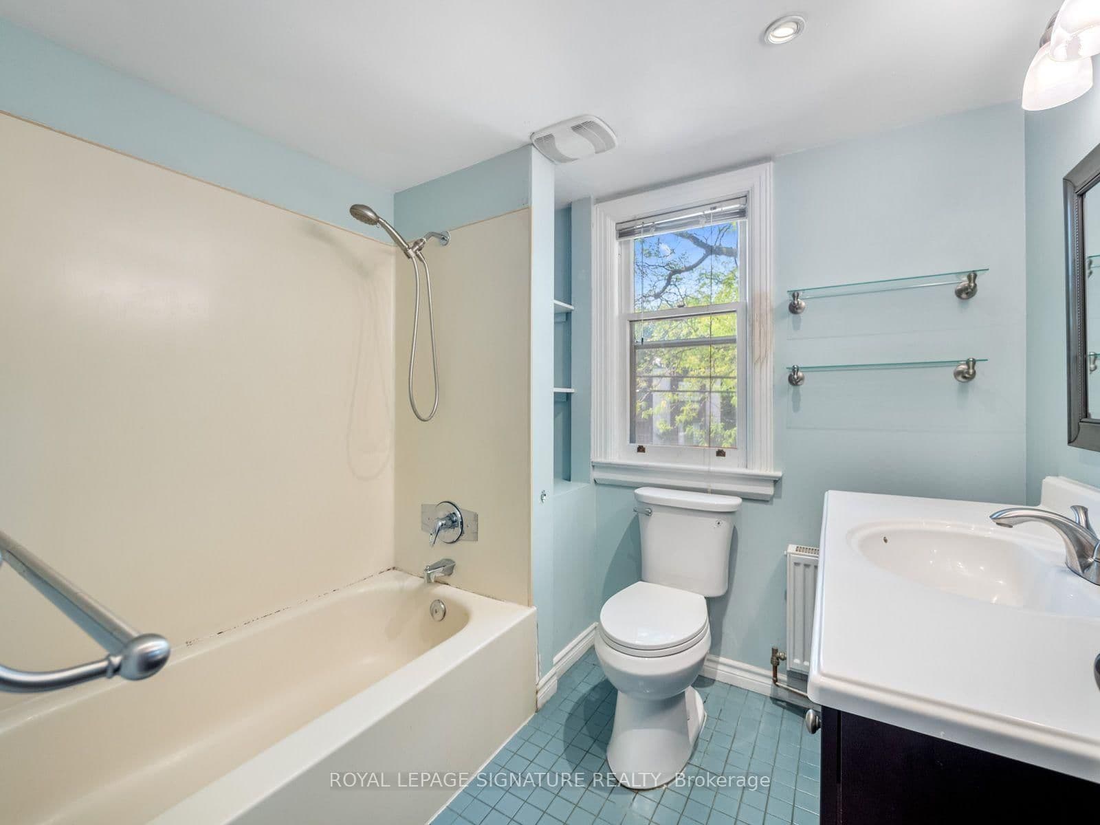 511 Donlands Avenue thumbnail 19