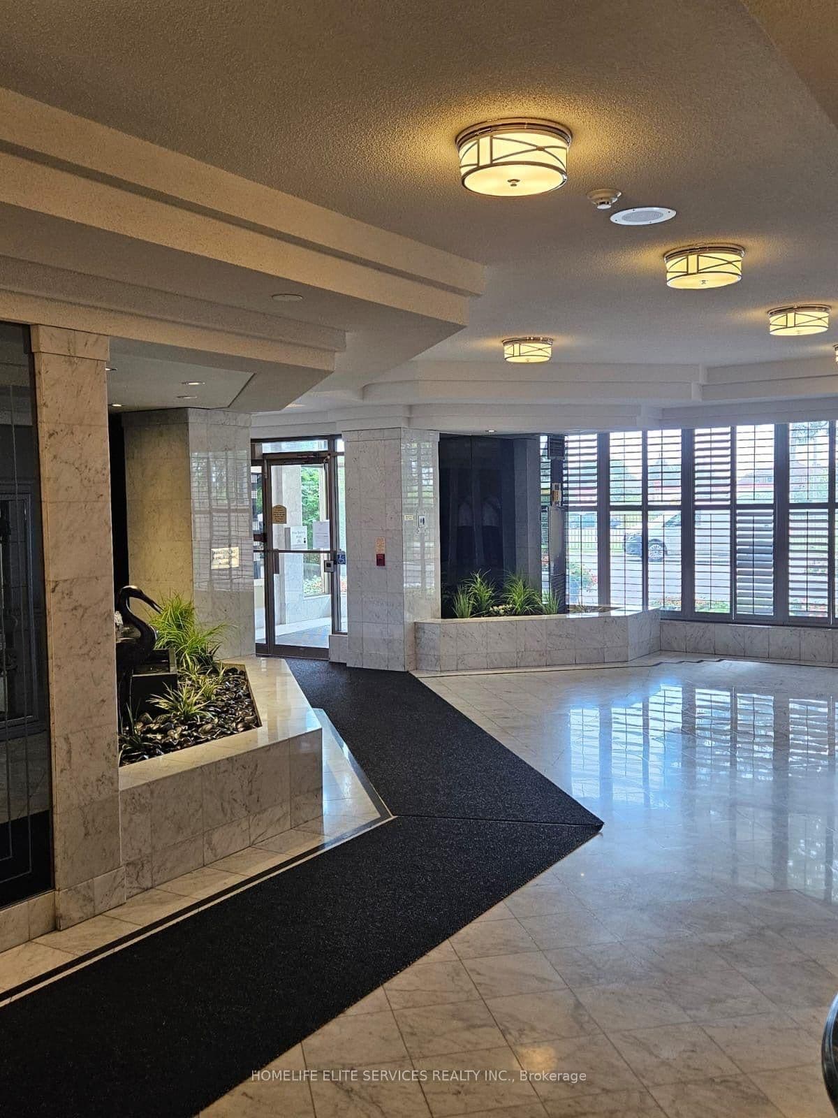 1 Greystone Walk Drive, Unit 979 thumbnail 4