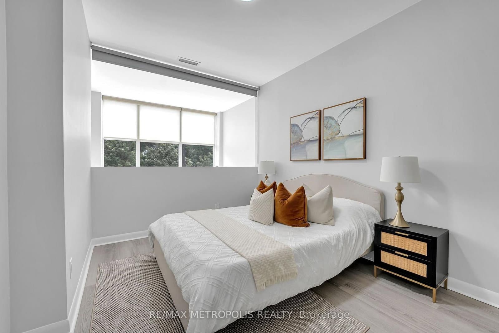 180 Borough Drive thumbnail 31