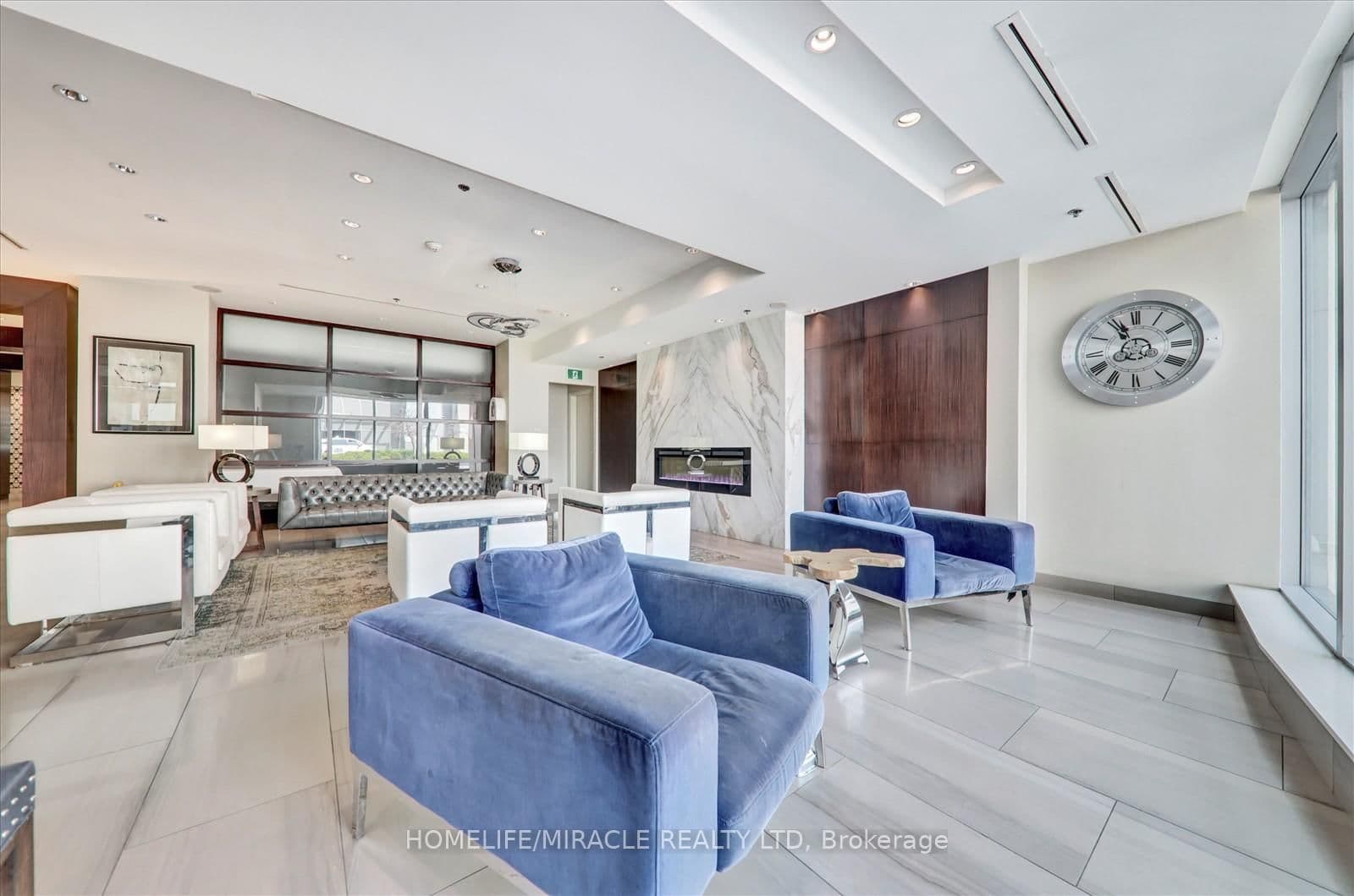 38 Lee Centre Drive, Unit 712 thumbnail 7