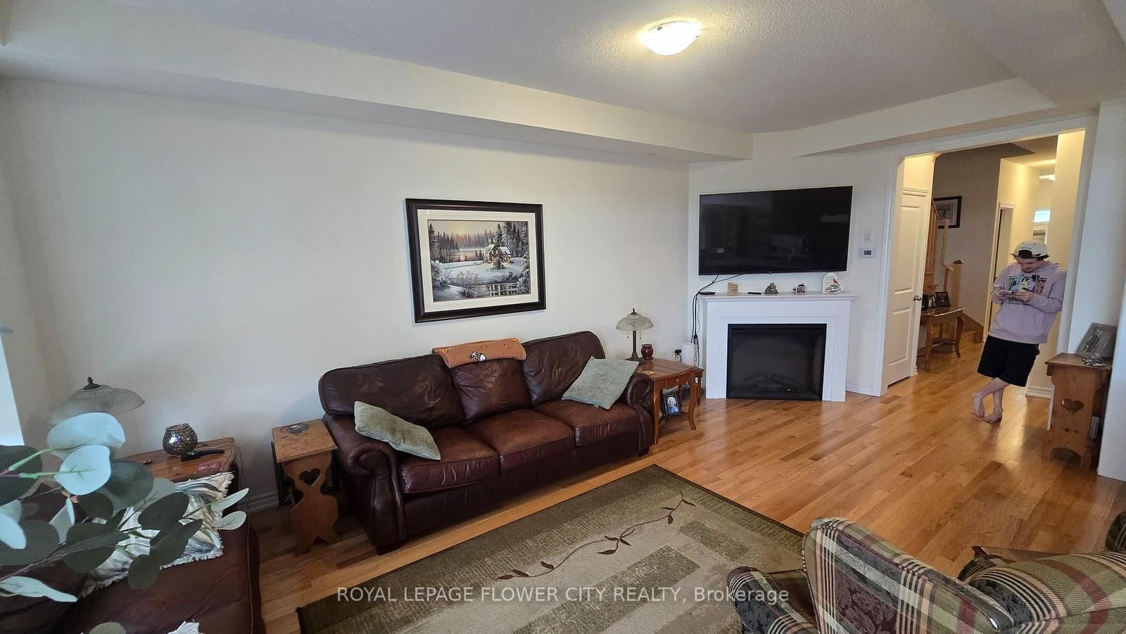 1241 Rexton Drive thumbnail 5
