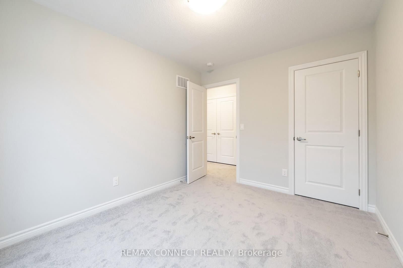1028 Dyas Avenue thumbnail 17