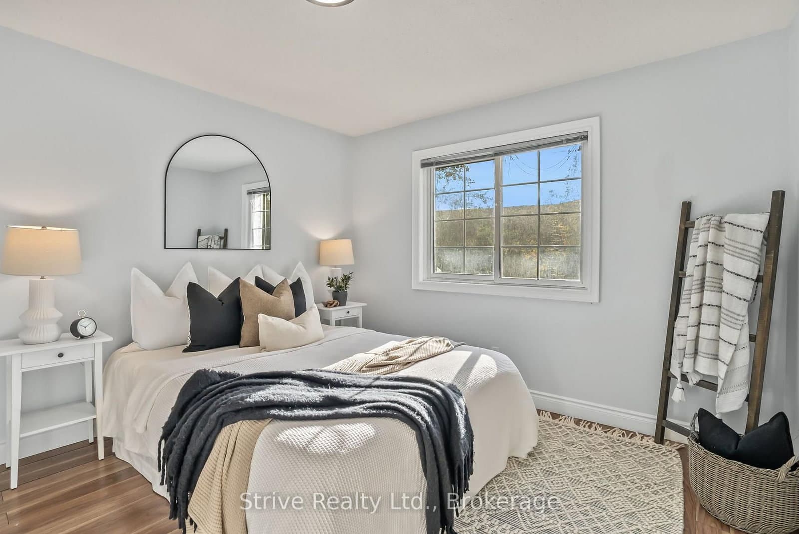23 Cherry Blossom Crescent, Unit Upper thumbnail 13