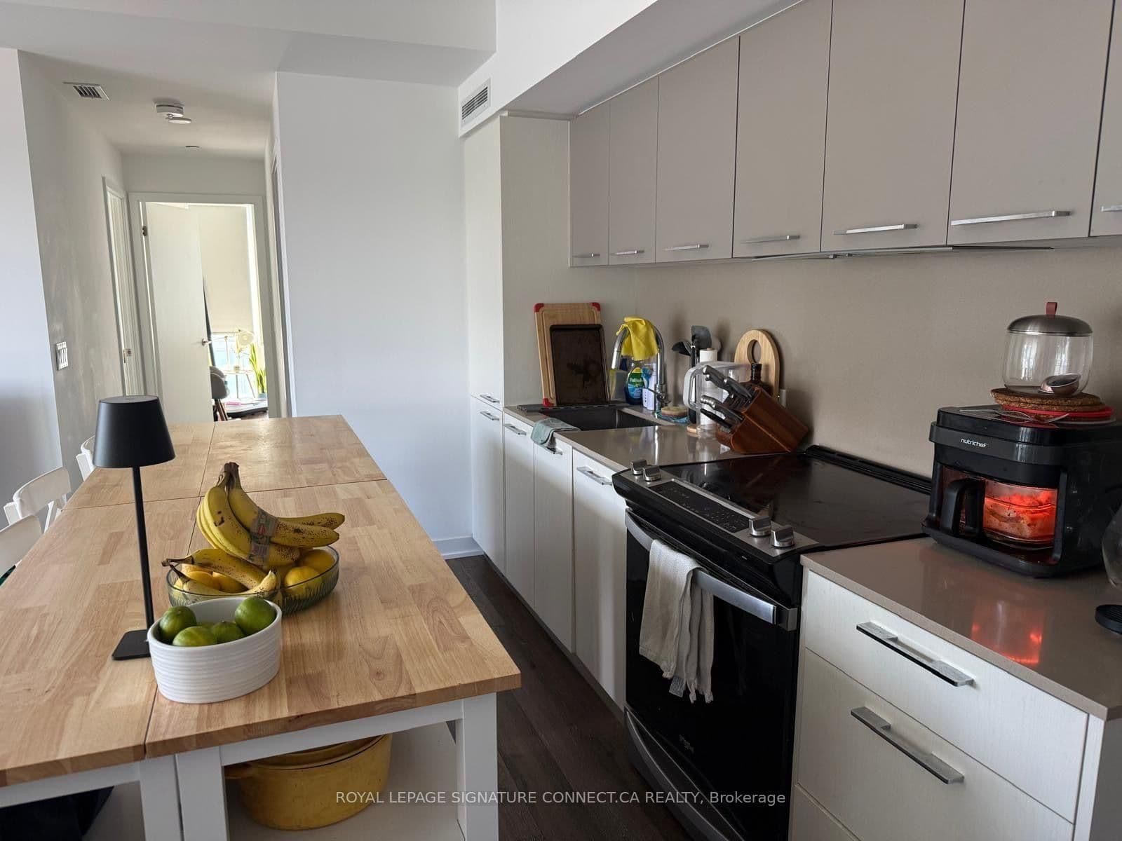 45 Baseball Place, Unit 710 thumbnail 2
