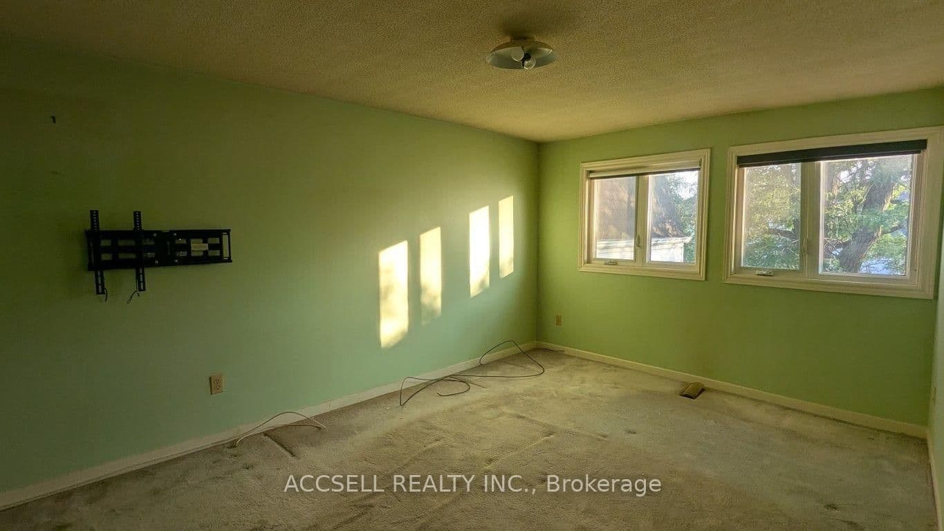 135 Placentia Boulevard thumbnail 16