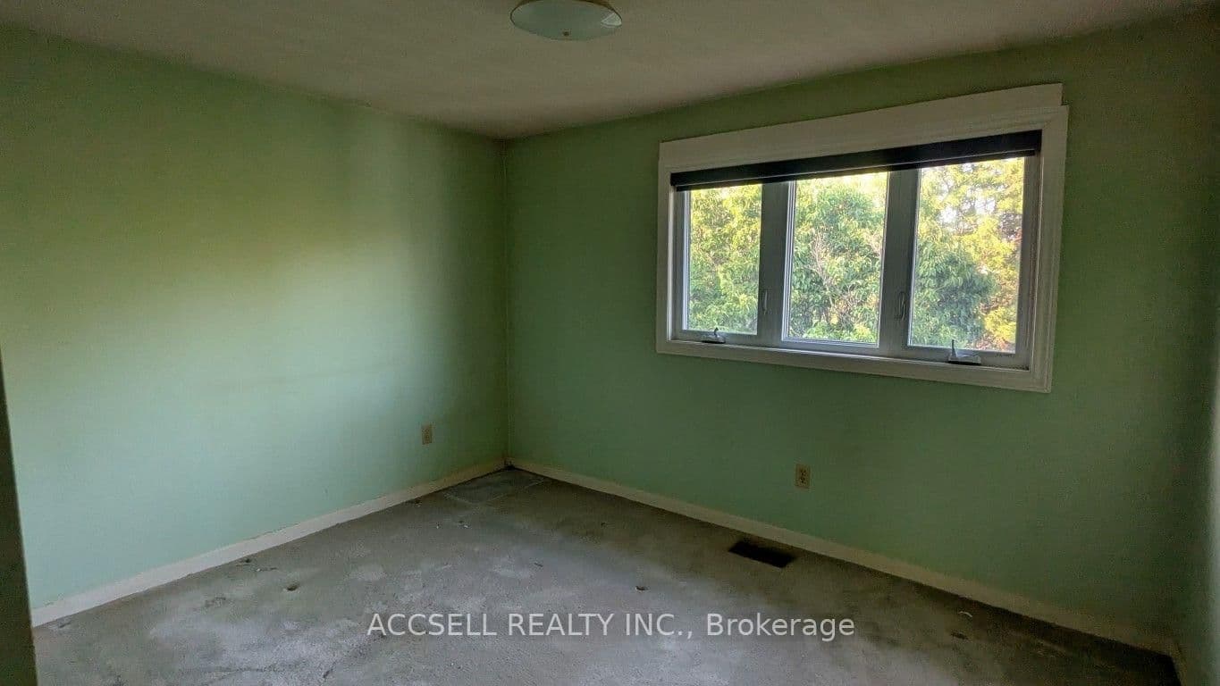 135 Placentia Boulevard thumbnail 19