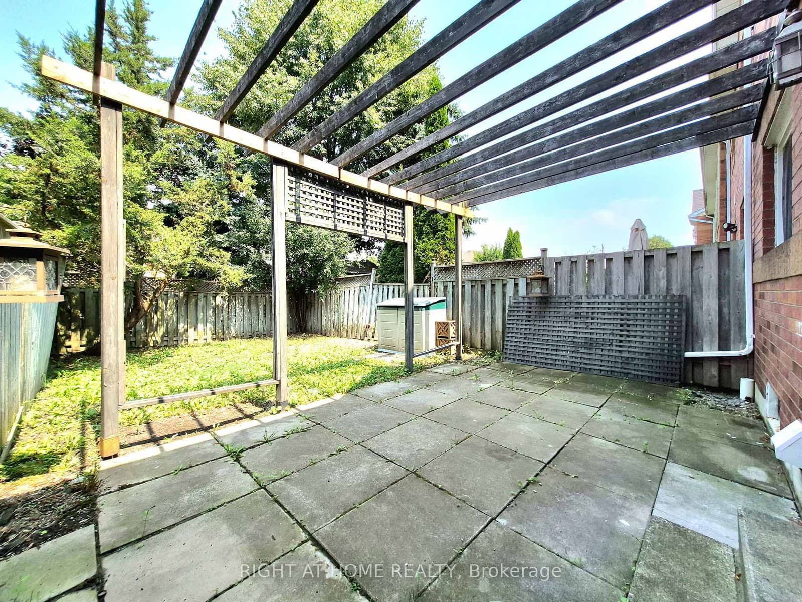 21 Mccullock Crescent thumbnail 32