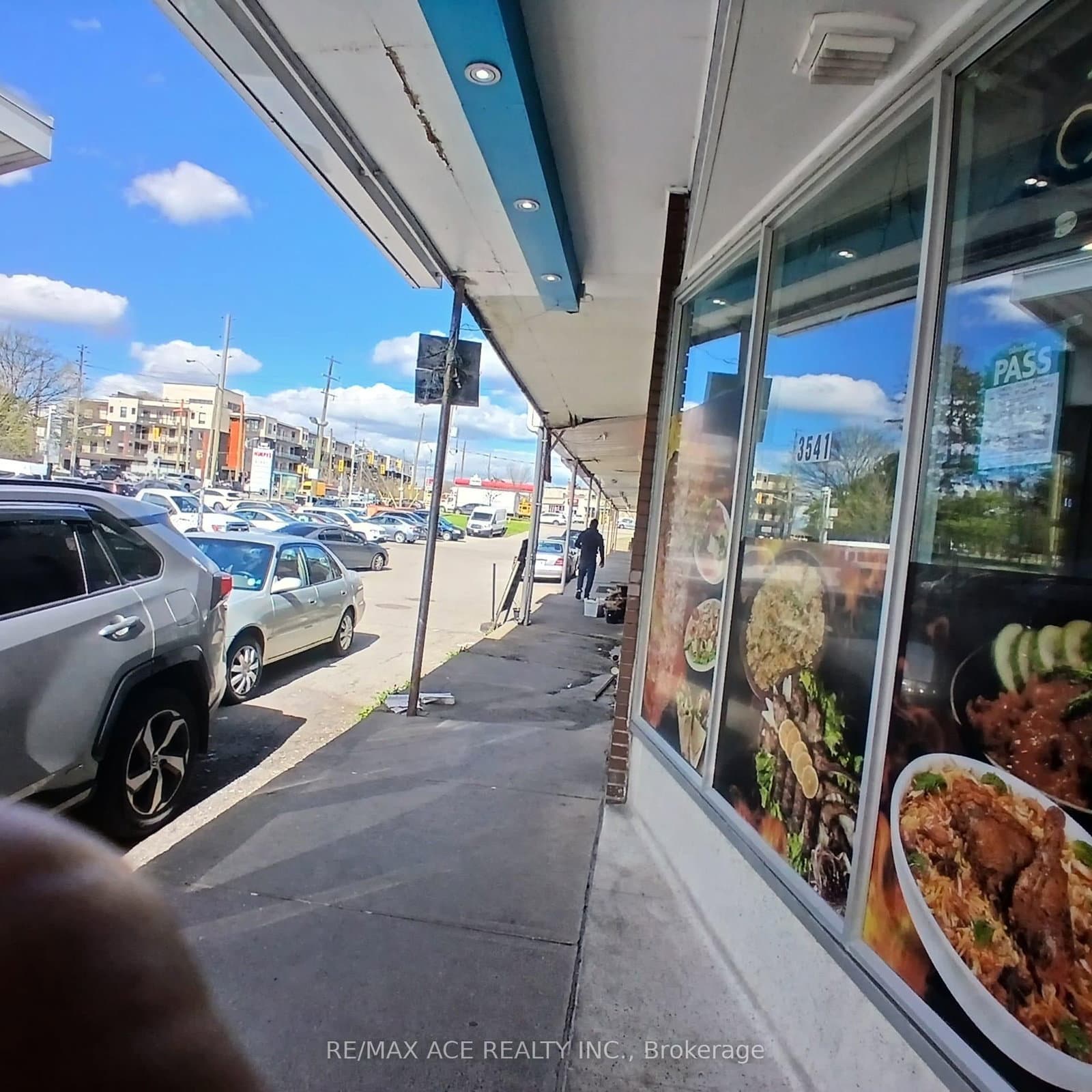 3541 St Clair Avenue E thumbnail 3