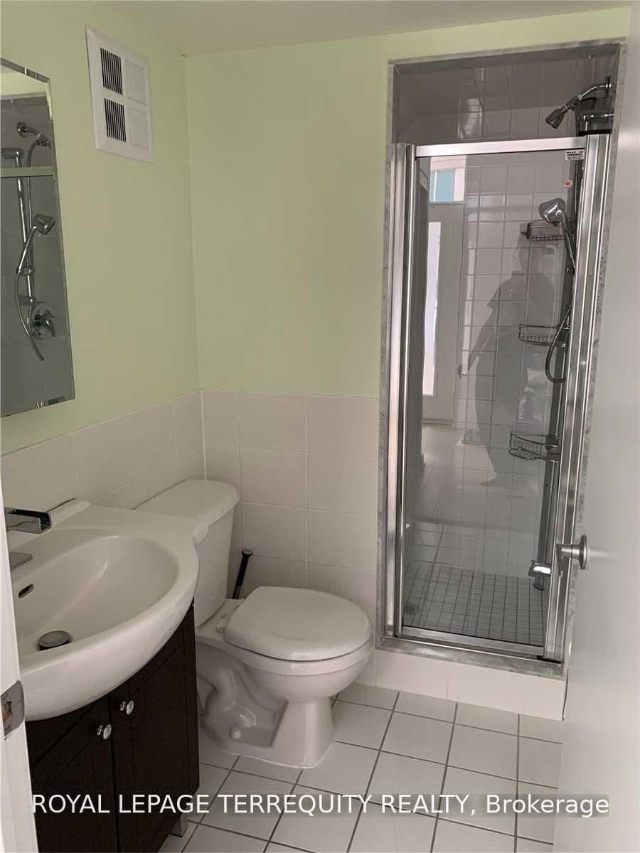 36 Lee Centre Drive, Unit Th108 thumbnail 10