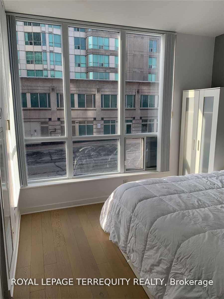 36 Lee Centre Drive, Unit Th108 thumbnail 8