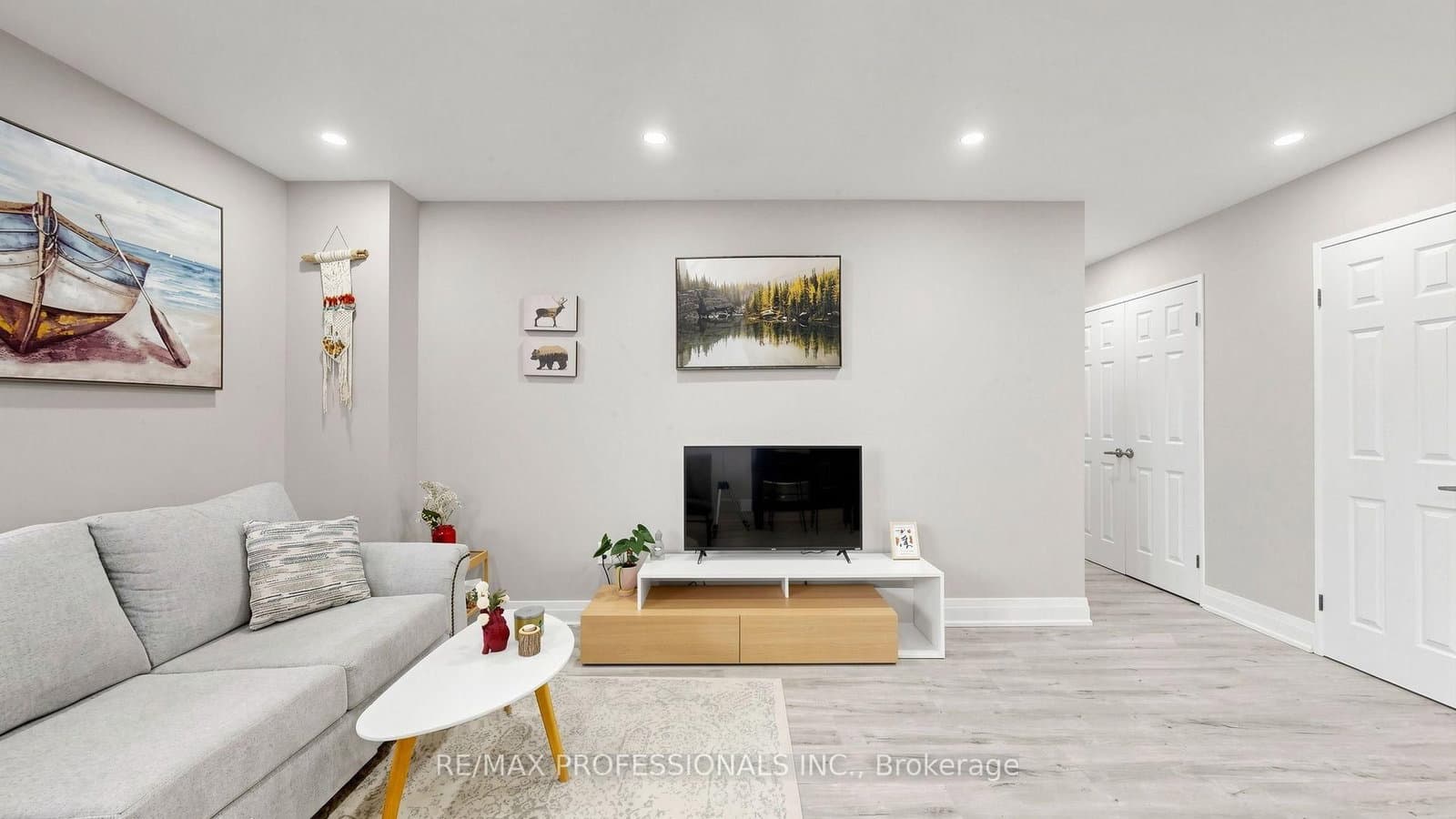 100 Dundalk Drive, Unit 809 thumbnail 4