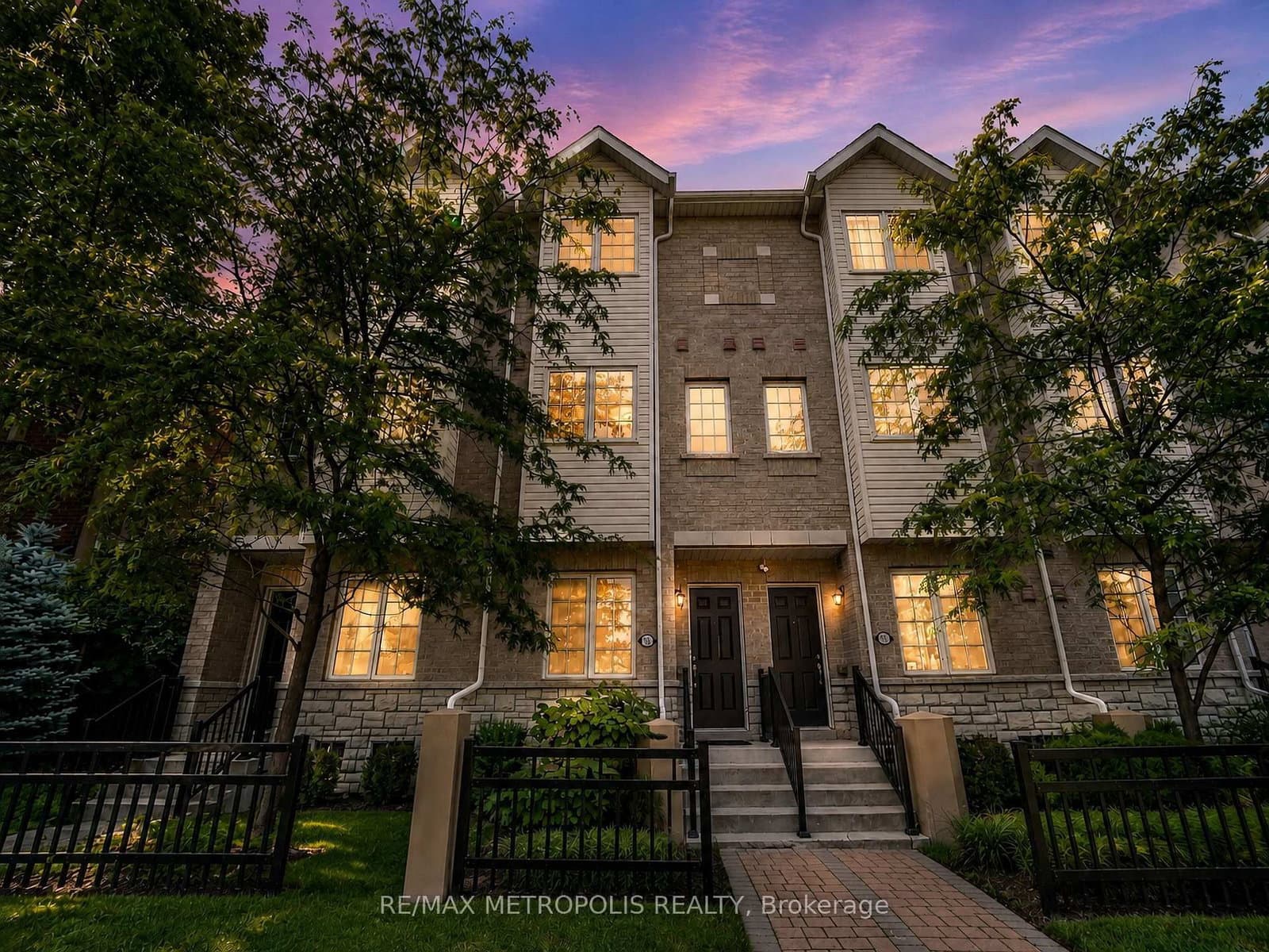 3767B St Claire Avenue E thumbnail 3