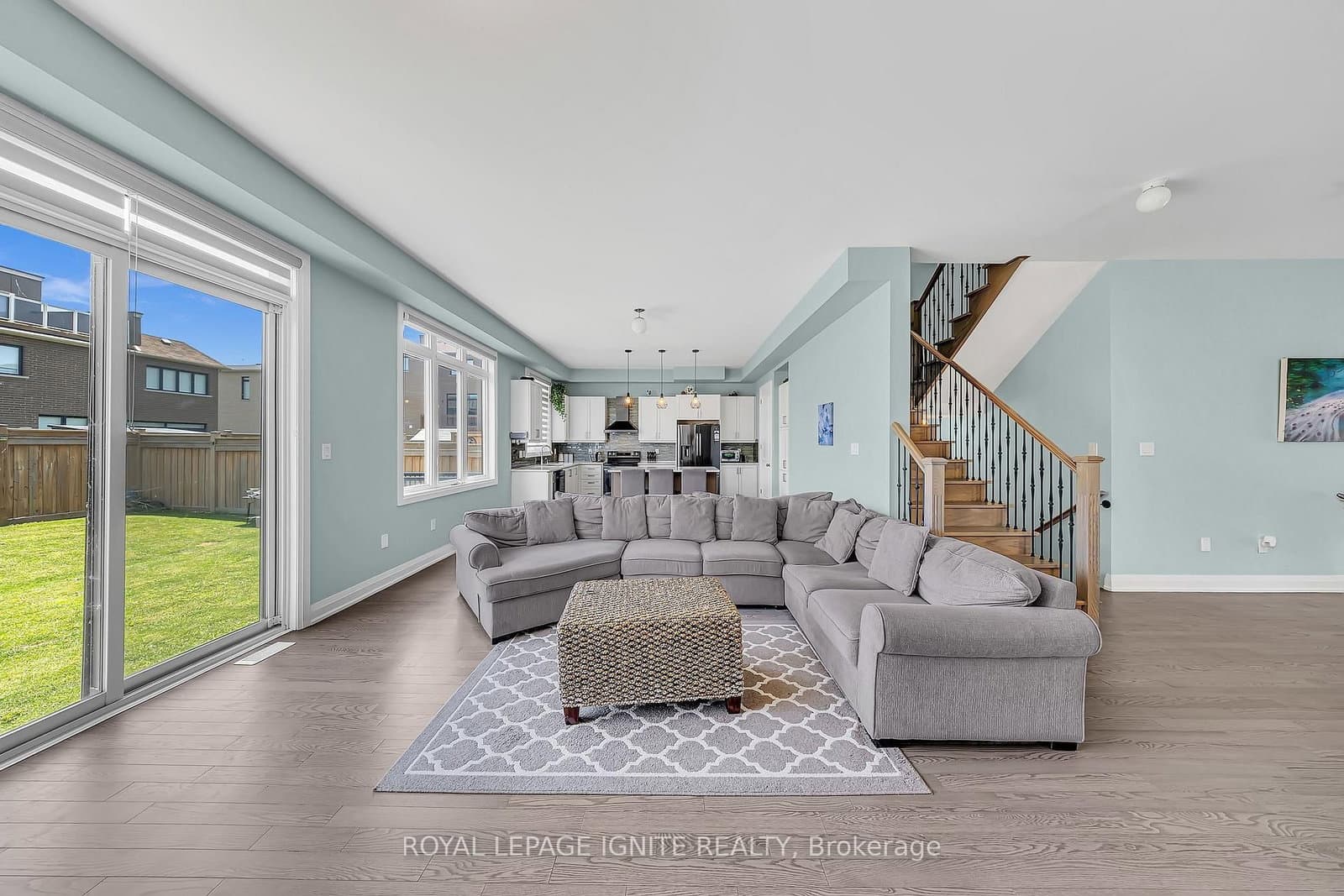 11 Larkin Lane thumbnail 14