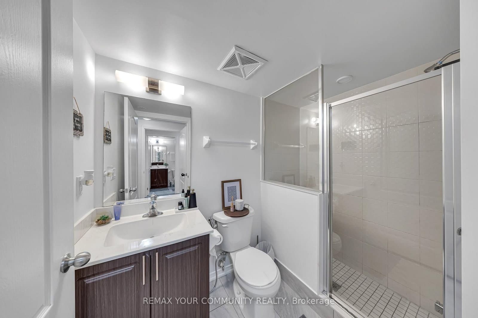 500 Kingbird Grove, Unit 120 thumbnail 29