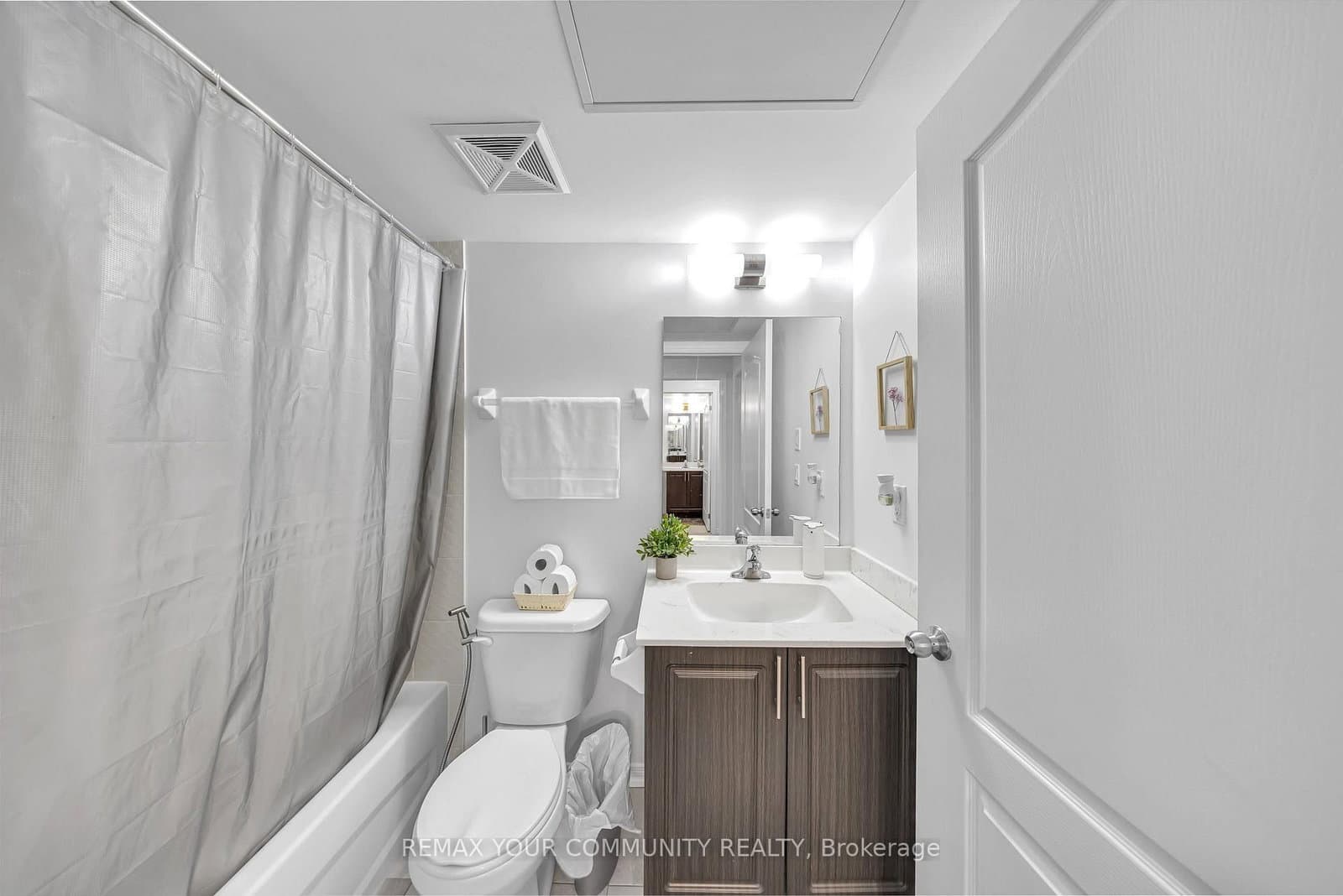 500 Kingbird Grove, Unit 120 thumbnail 31