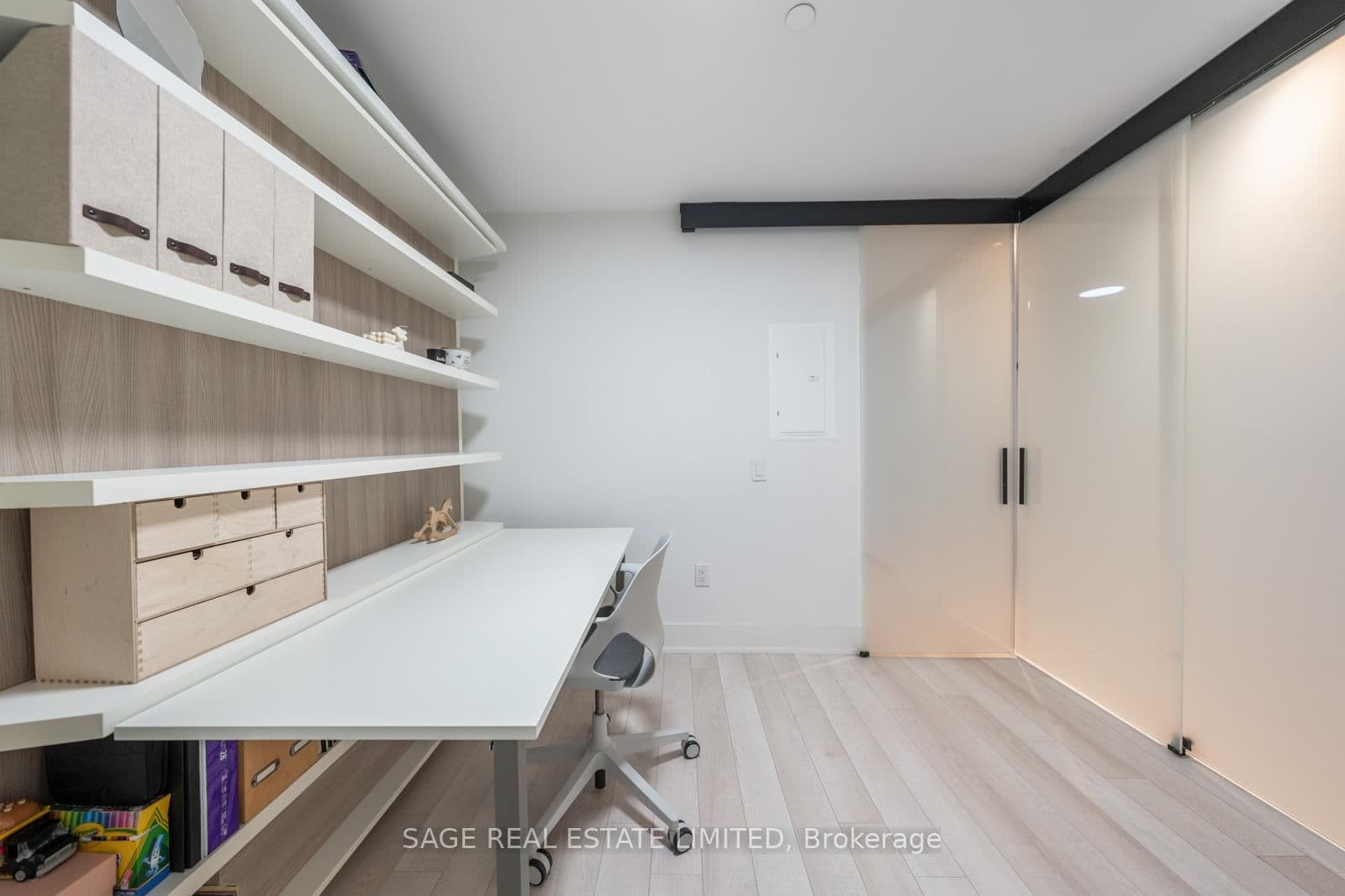1888 Queen Street E, Unit 206 thumbnail 14