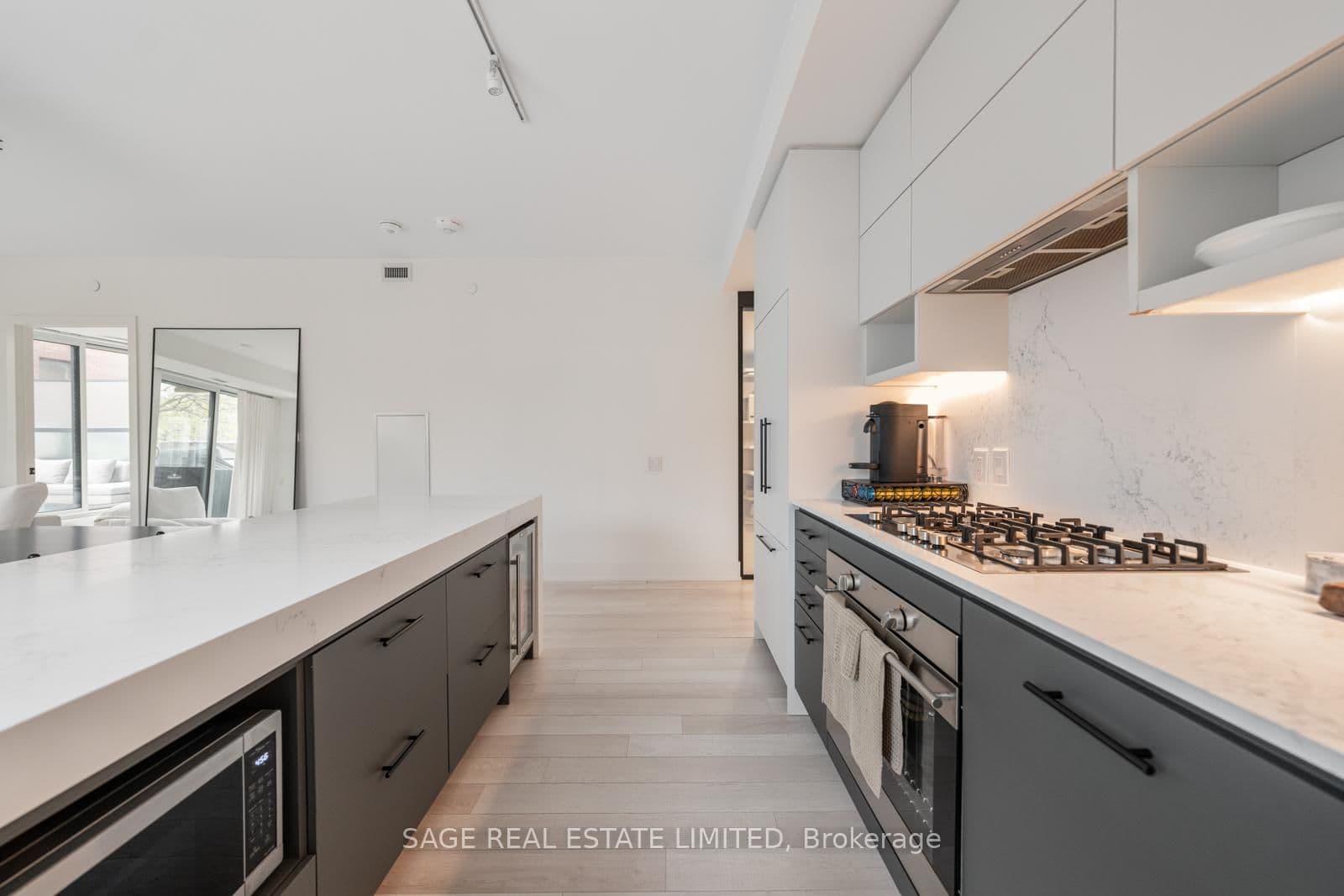 1888 Queen Street E, Unit 206 thumbnail 22