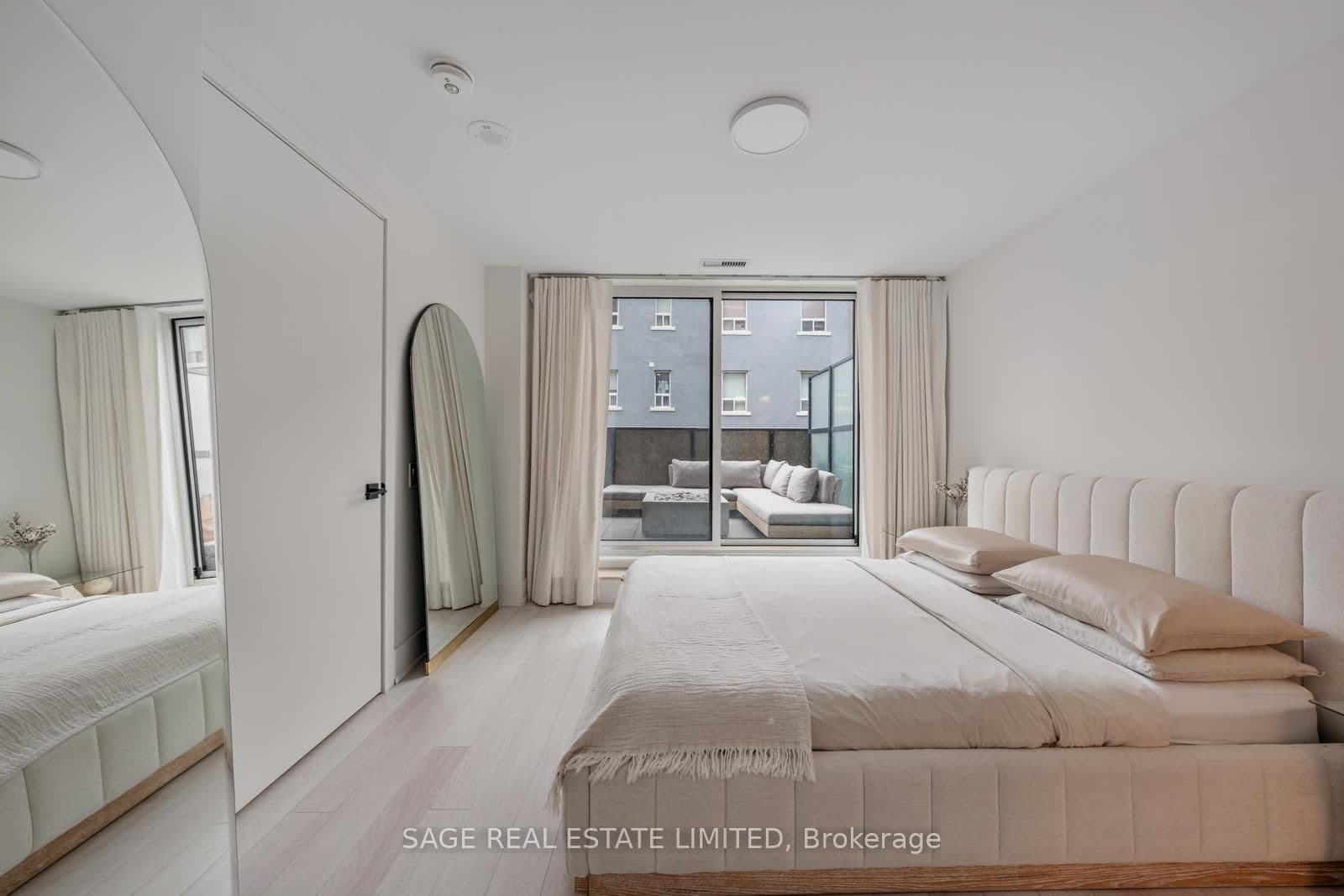 1888 Queen Street E, Unit 206 thumbnail 30