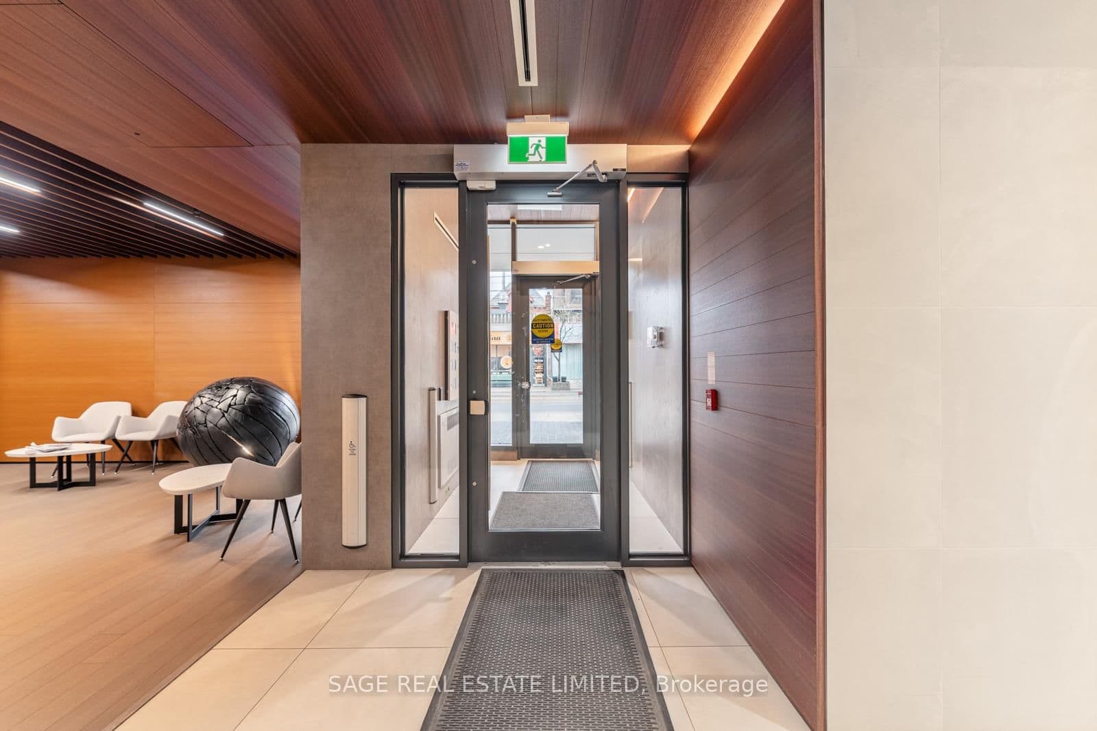 1888 Queen Street E, Unit 206 thumbnail 6