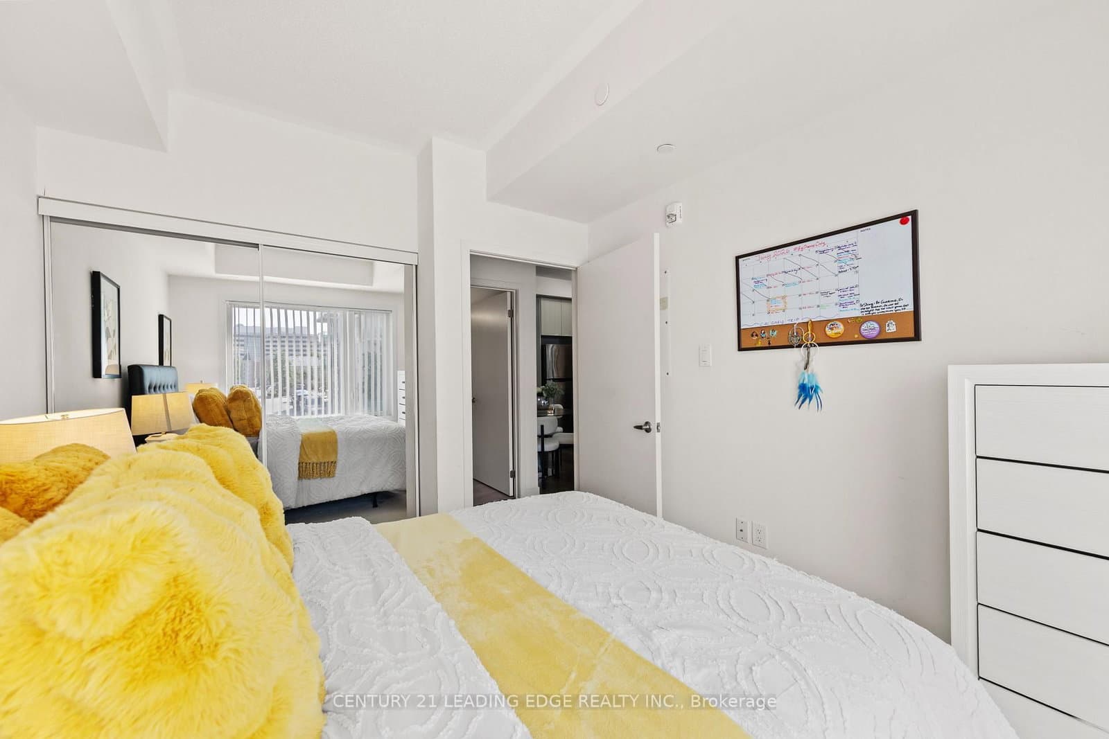 20 Orchid Place Drive, Unit 207 thumbnail 12