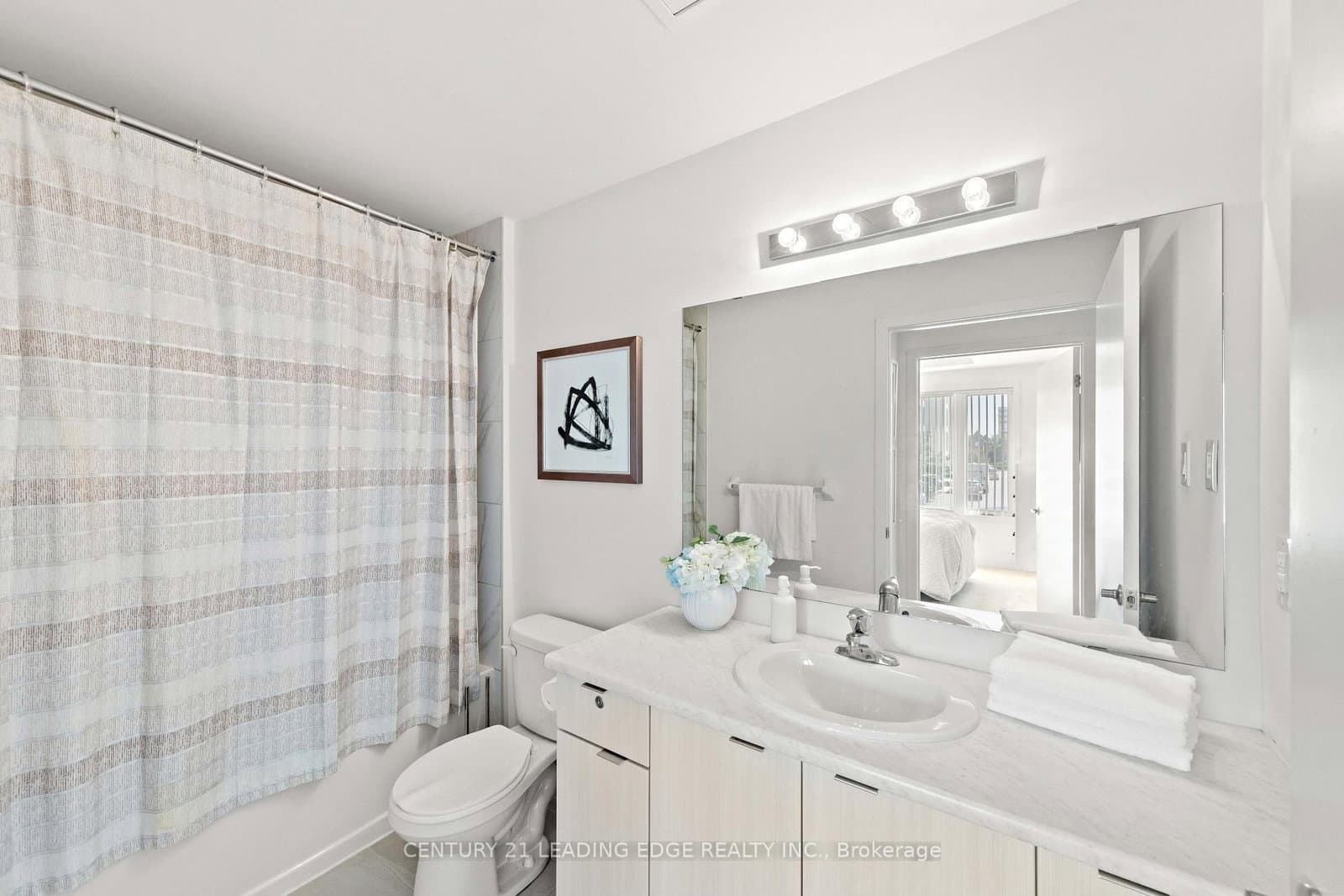 20 Orchid Place Drive, Unit 207 thumbnail 13