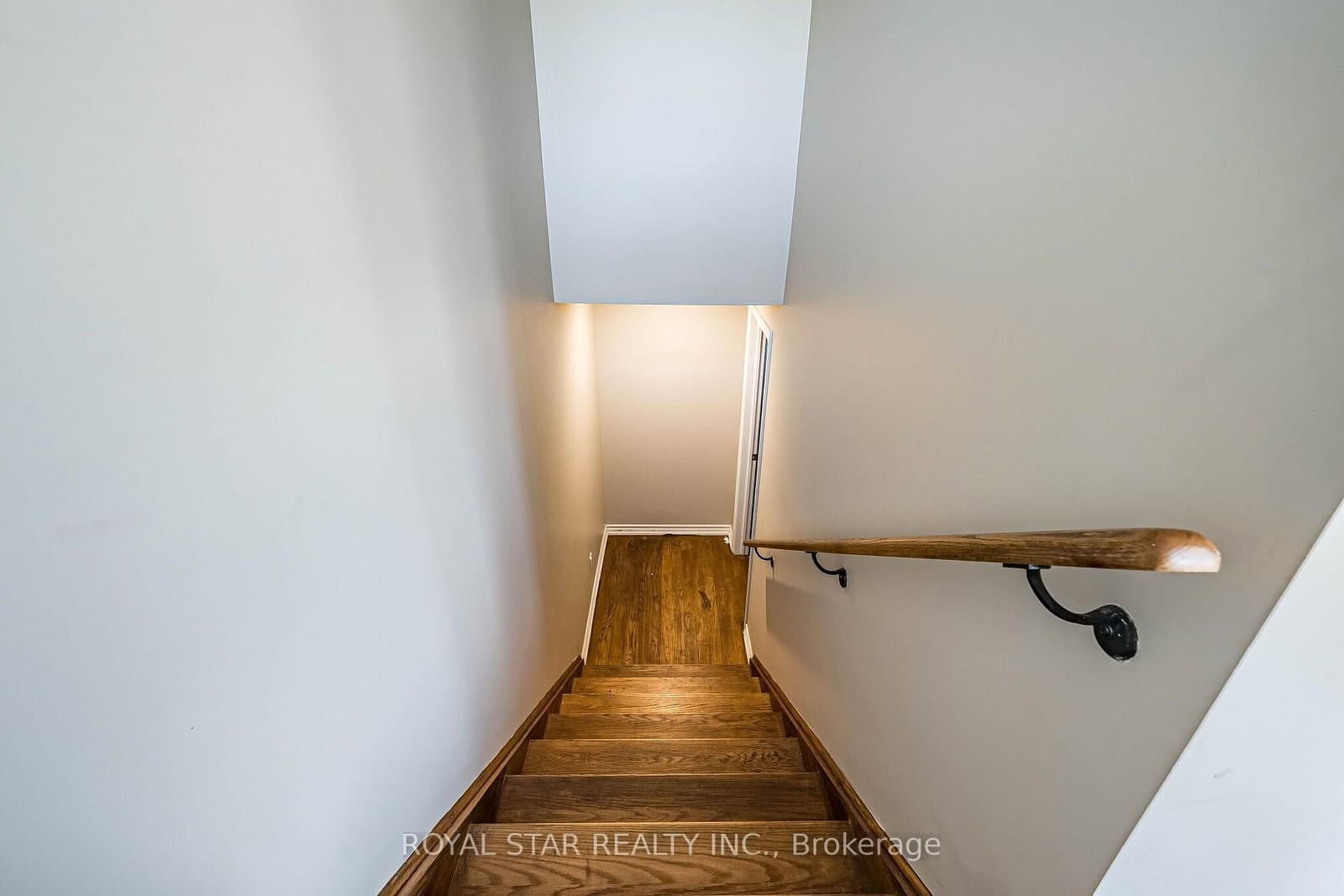 249 Fleetwood Drive thumbnail 41