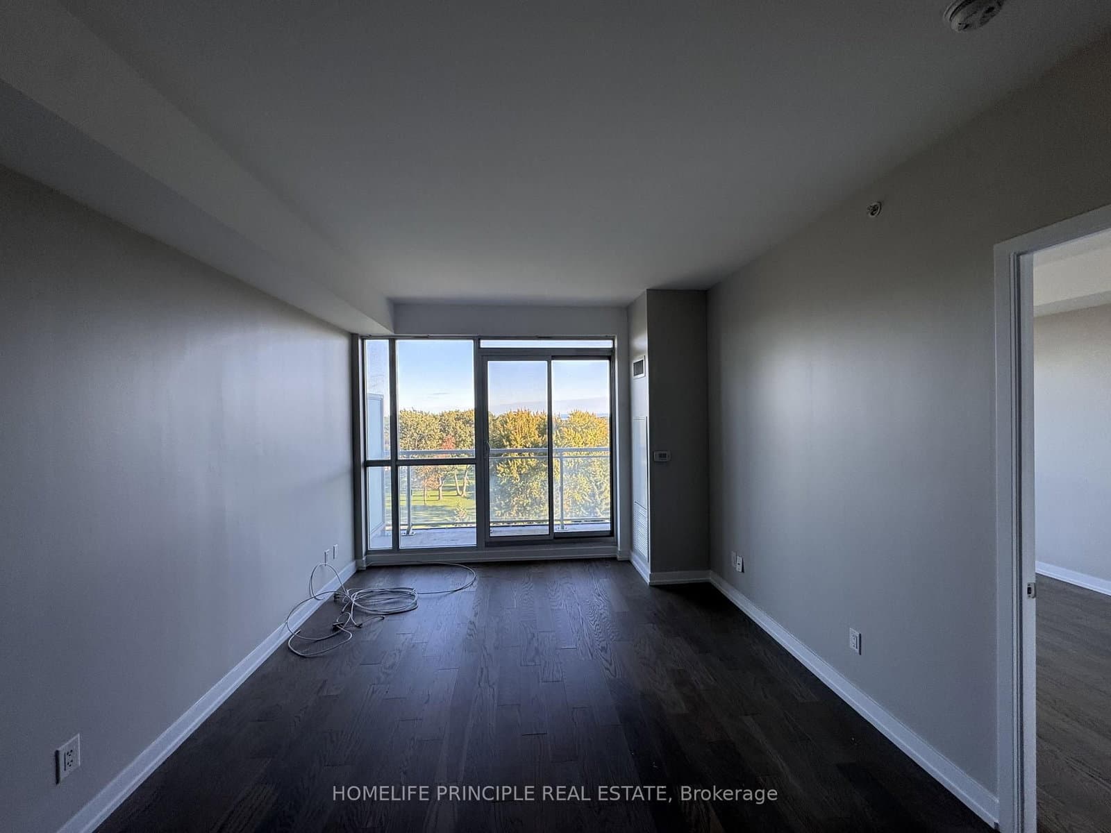 1350 Kingston Road, Unit 607 thumbnail 4