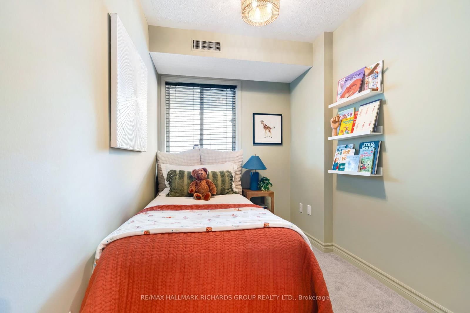 325 Kingston Road, Unit 101 thumbnail 16
