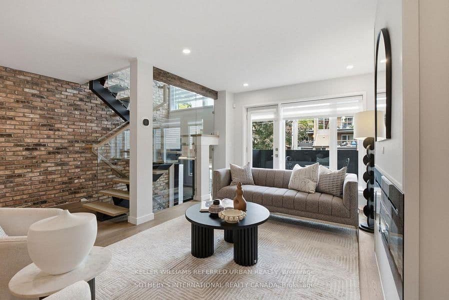 32 Eaton Avenue, Unit 2 thumbnail 12
