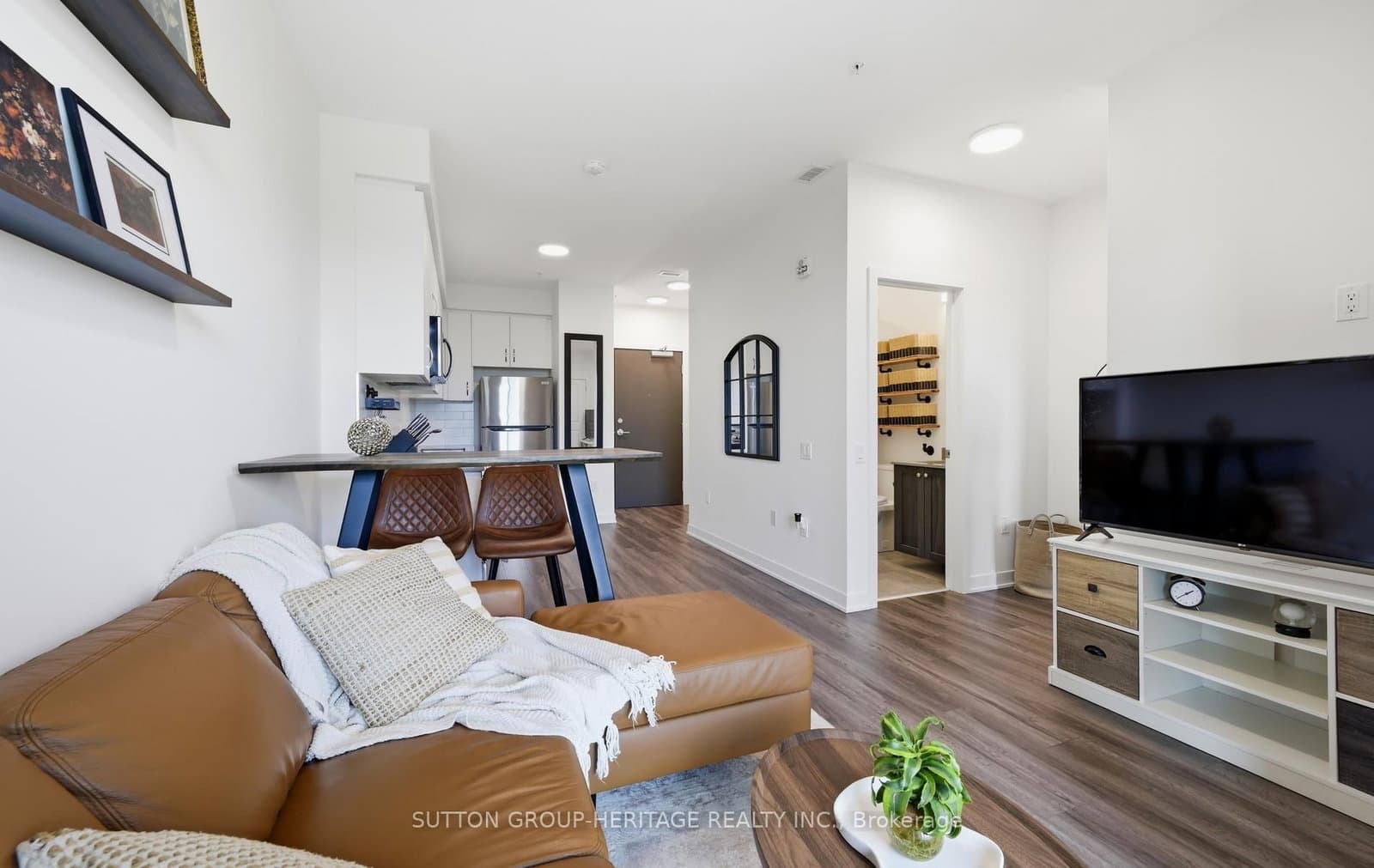 385 Artic Red Drive, Unit 402 thumbnail 13