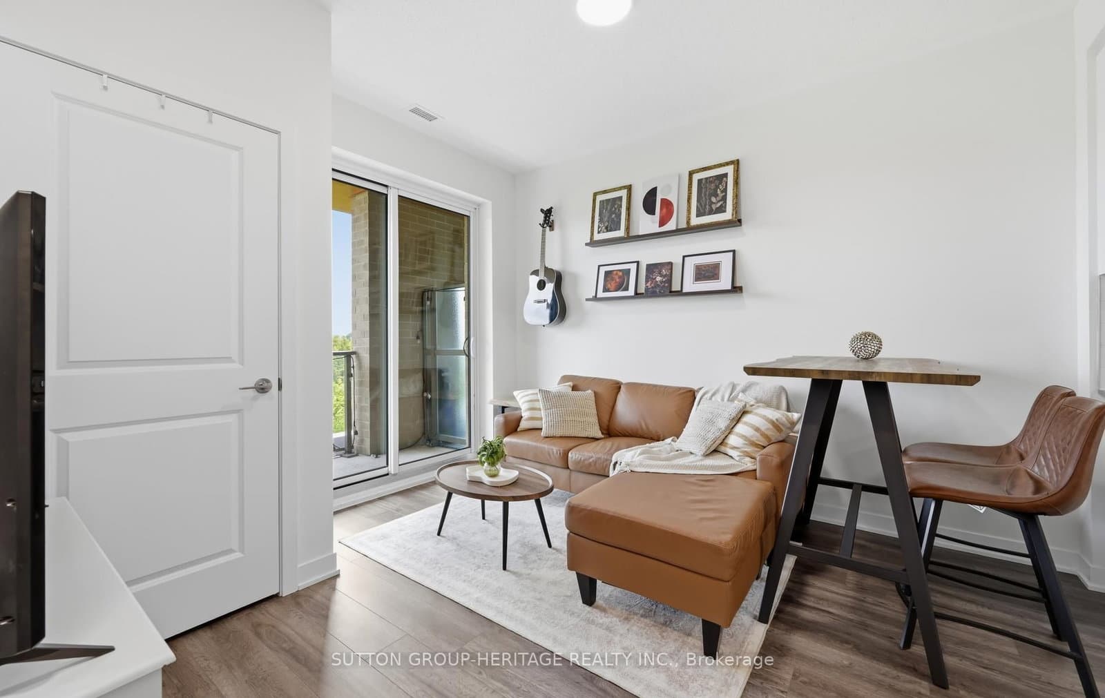 385 Artic Red Drive, Unit 402 thumbnail 15