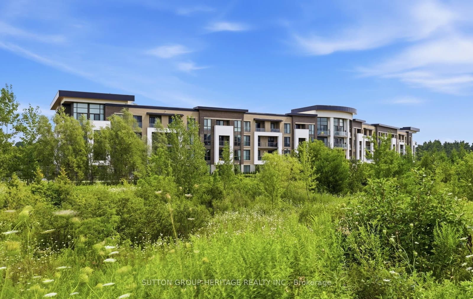385 Artic Red Drive, Unit 402 thumbnail 2