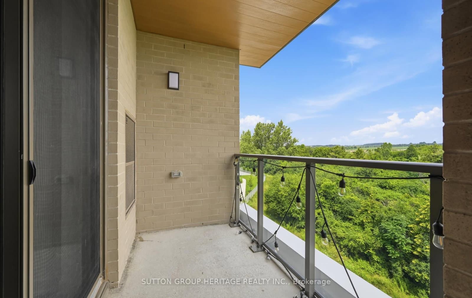 385 Artic Red Drive, Unit 402 thumbnail 22
