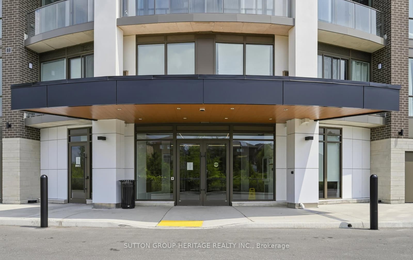 385 Artic Red Drive, Unit 402 thumbnail 3