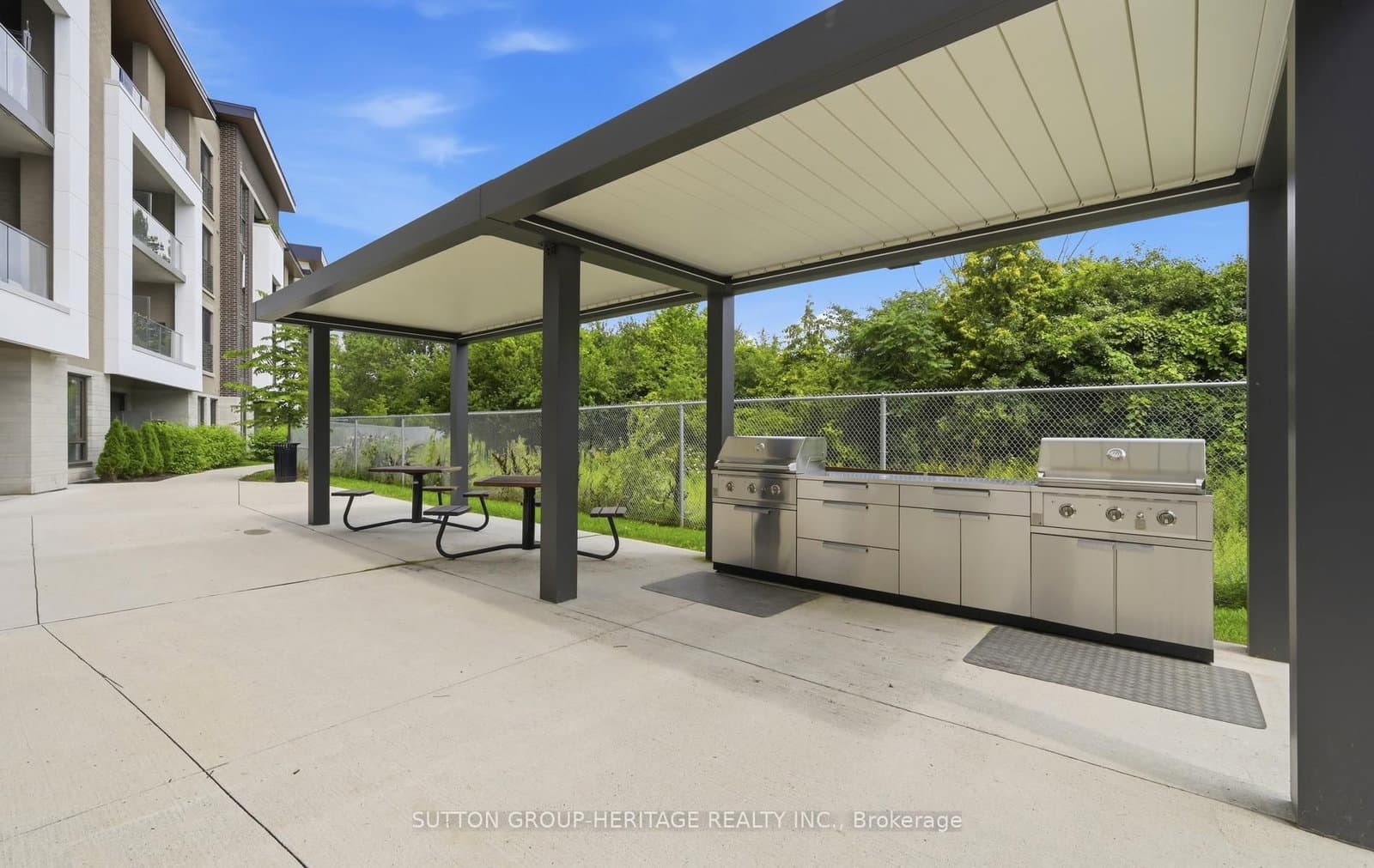 385 Artic Red Drive, Unit 402 thumbnail 31