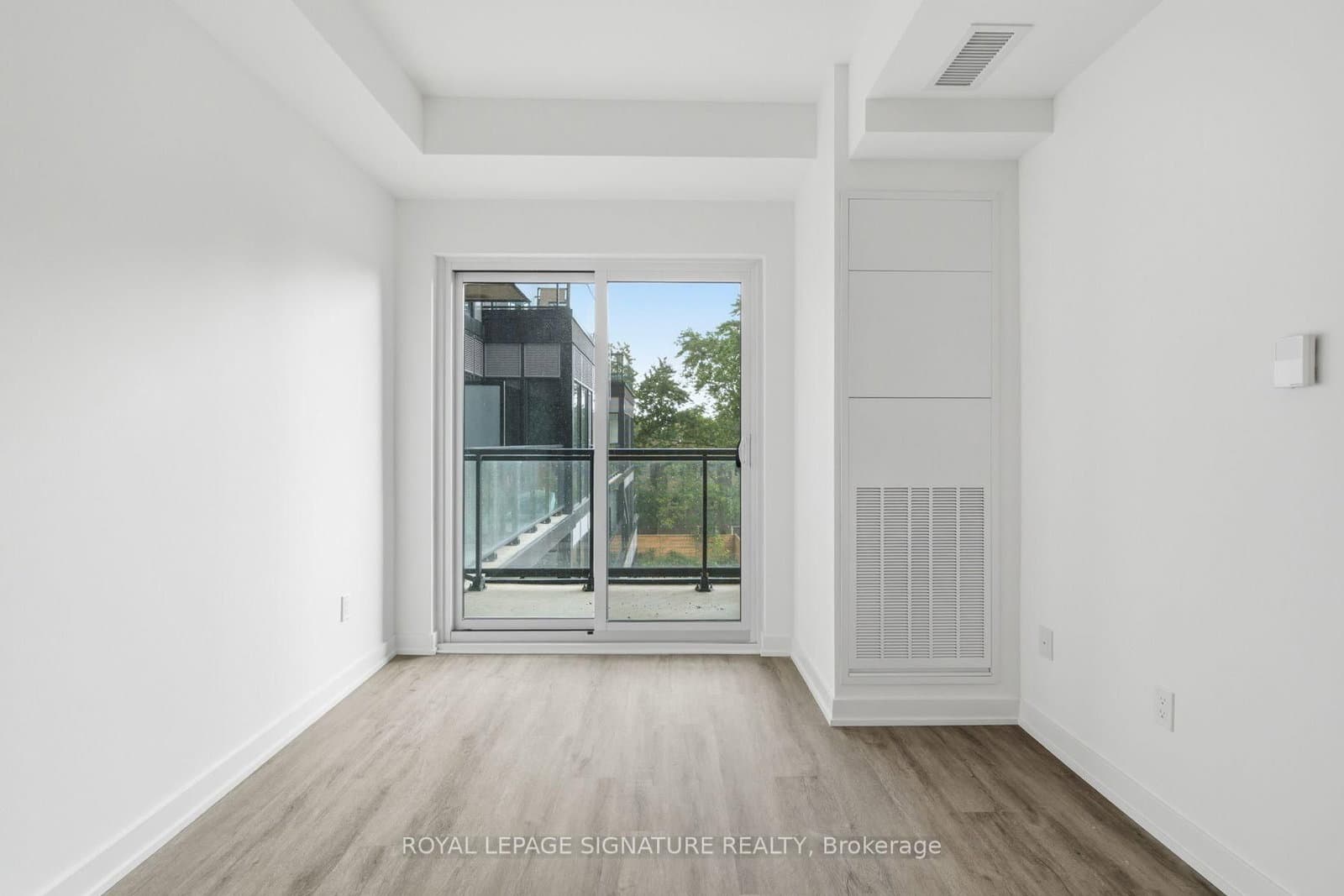 4569 Kingston Road, Unit 306 thumbnail 7