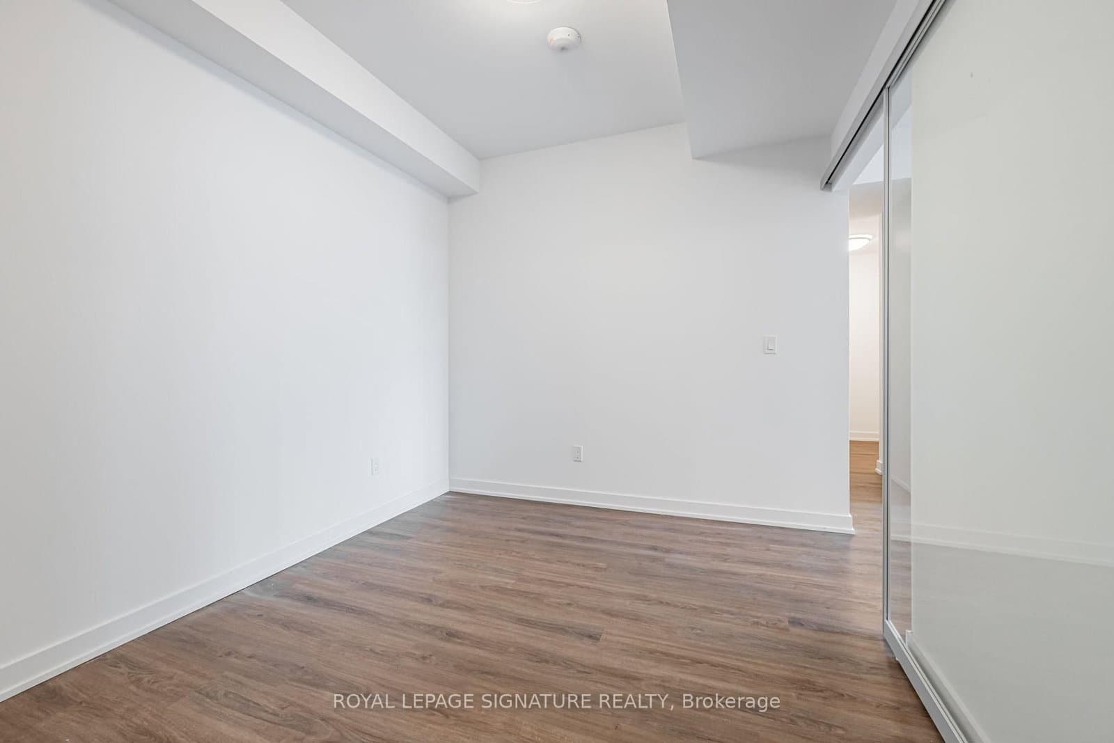 4569 Kingston Road, Unit 405 thumbnail 12