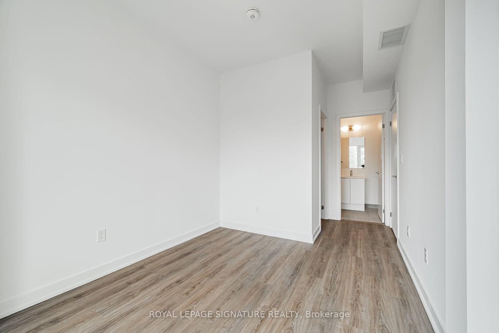 4569 Kingston Road, Unit 405 thumbnail 16