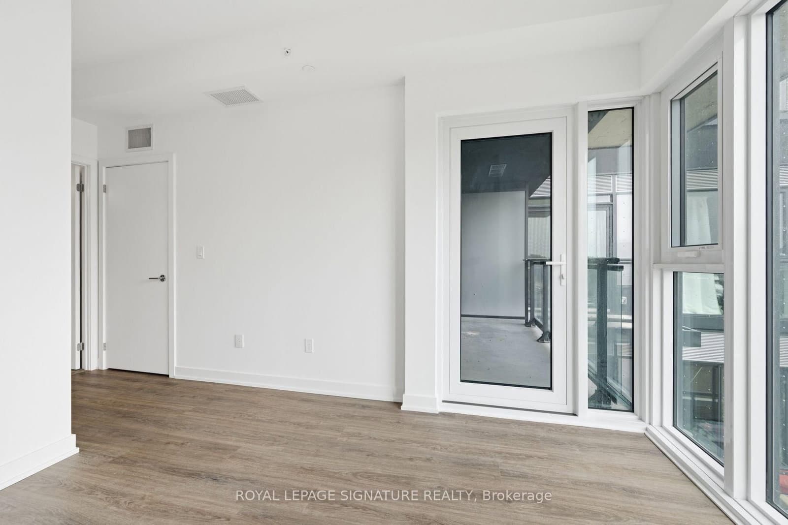 4569 Kingston Road, Unit 405 thumbnail 17