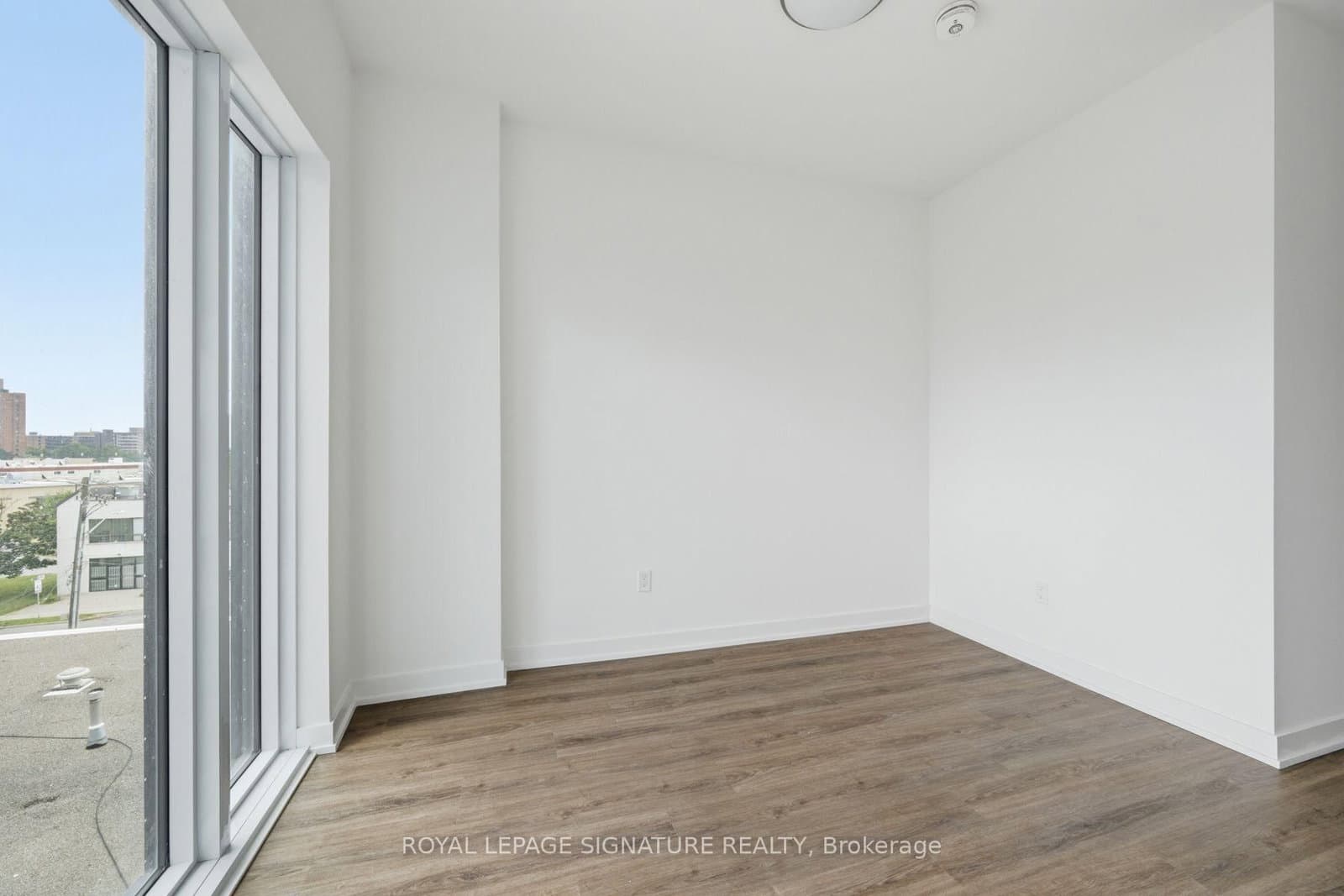 4569 Kingston Road, Unit 405 thumbnail 18
